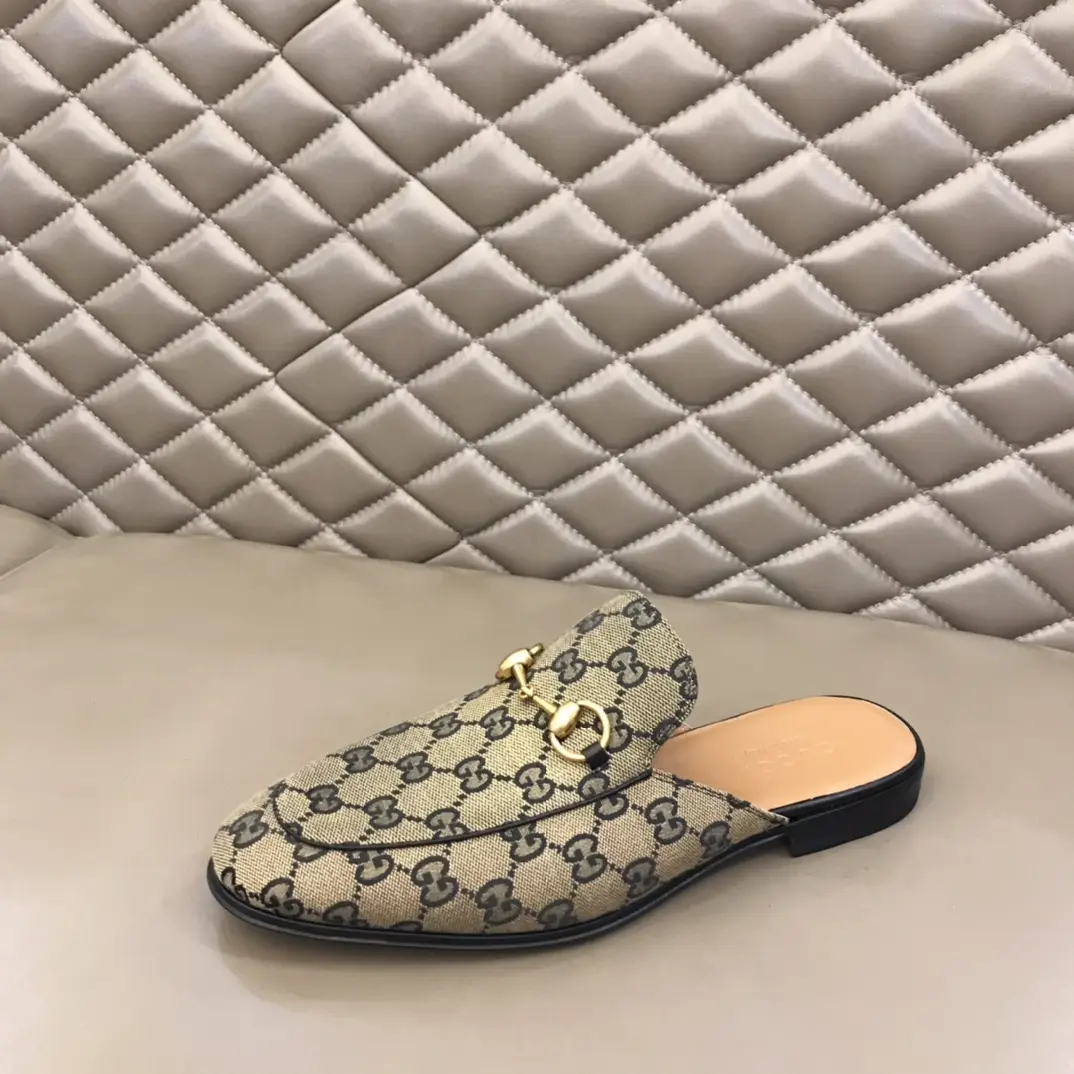 Gucci Princetown GG Canvas Loafer Beige – High Quality Replica Shoes & Gucci Replica Compact 895