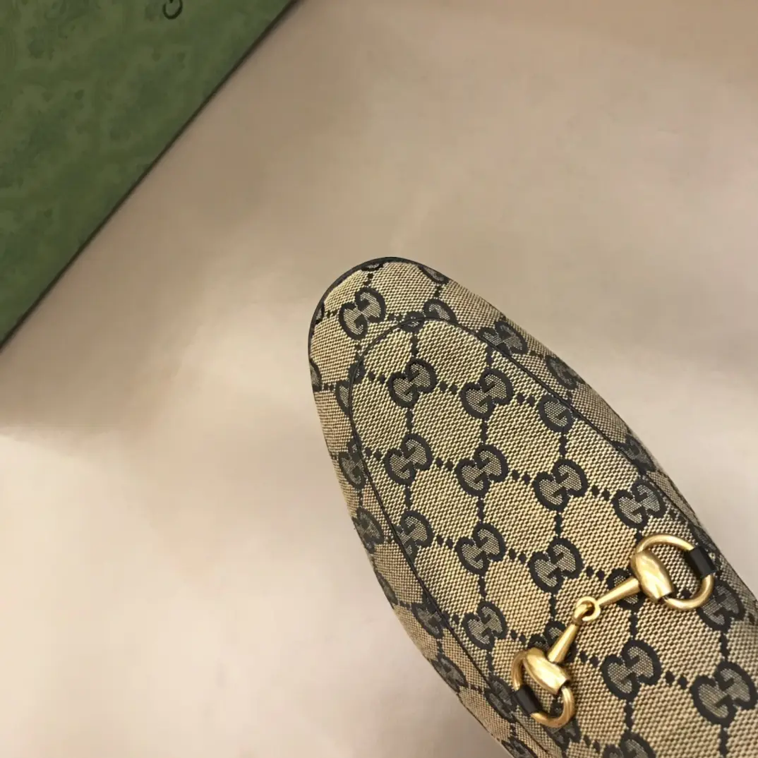 Gucci Princetown GG Canvas Loafer Beige – High Quality Replica Shoes & Gucci Replica Compact 895