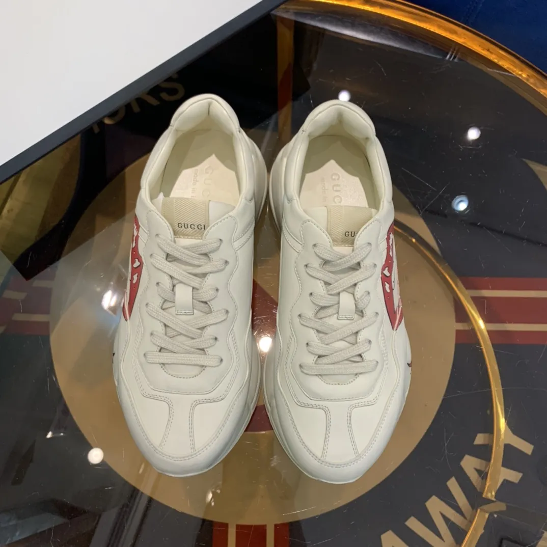 EasyCare Gucci Rhyton Sneakers White Red Dad Style –  Rep Shoes & Replica Shoes 927