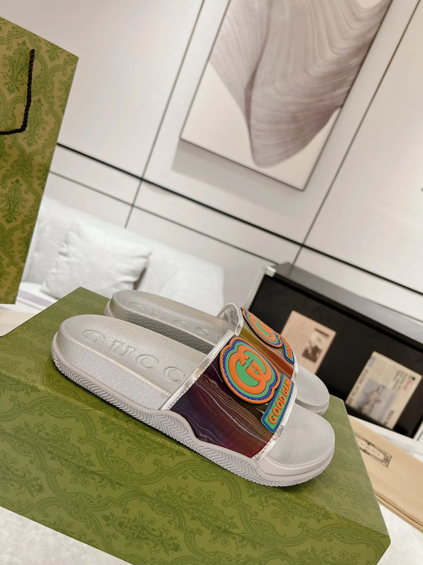 Gucci Slide Sandals – White with Logo,  Rep Shoes & Replica Shoes Original 941