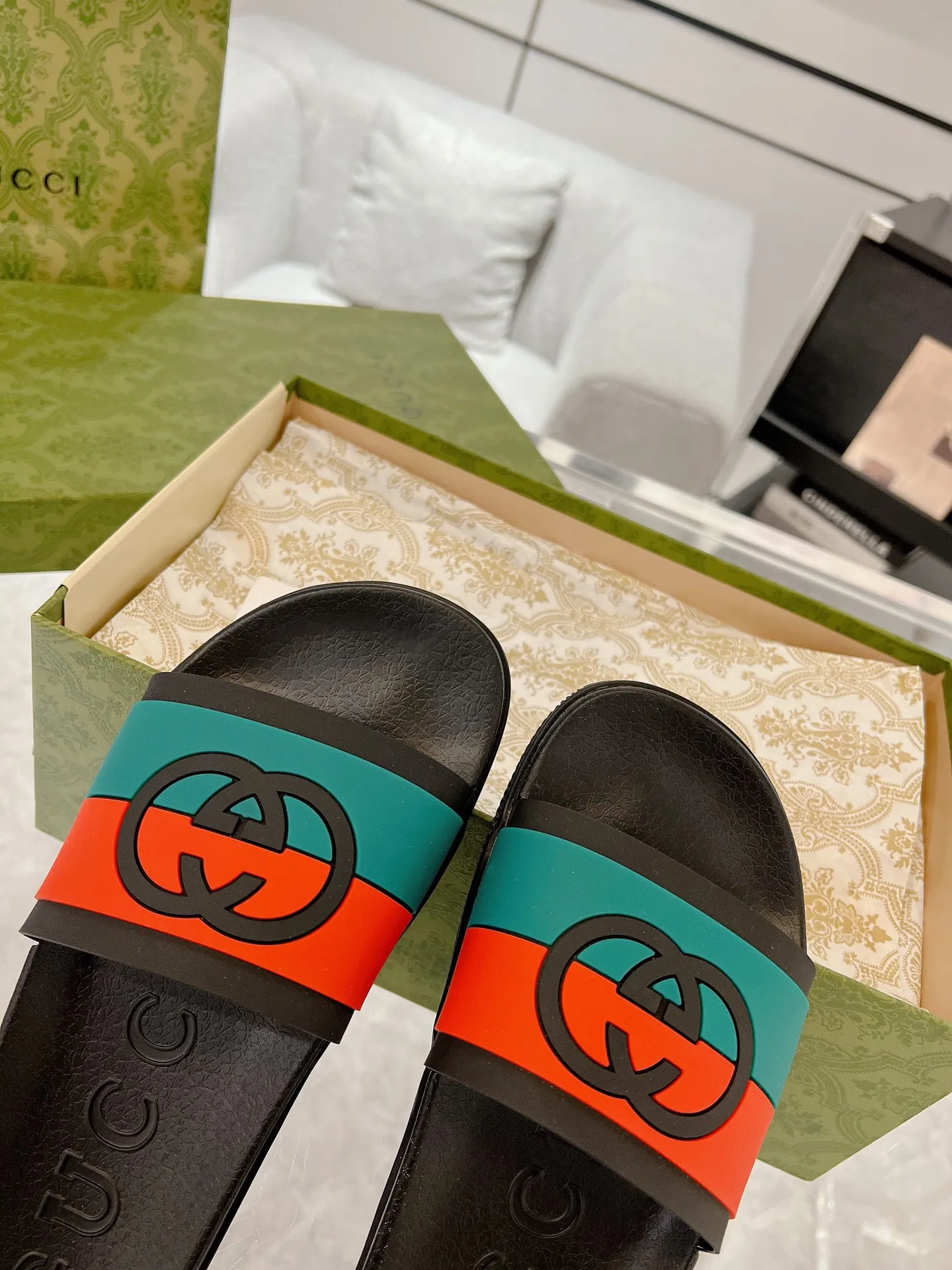 Elegant Gucci Slide Sandals Black Green Red –  Rep Shoes & Fake Gucci Slides Edition 944
