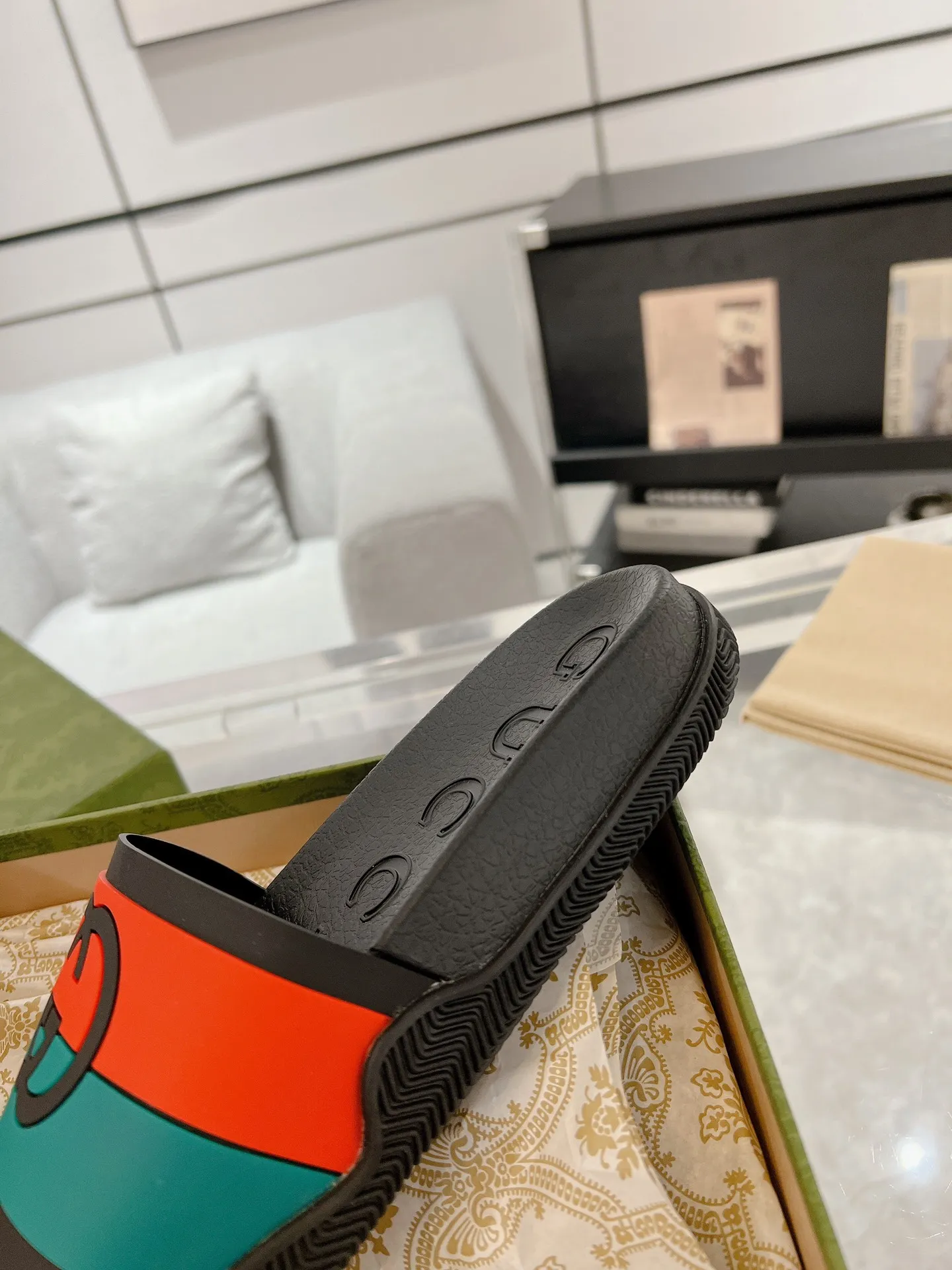 Elegant Gucci Slide Sandals Black Green Red –  Rep Shoes & Fake Gucci Slides Edition 944