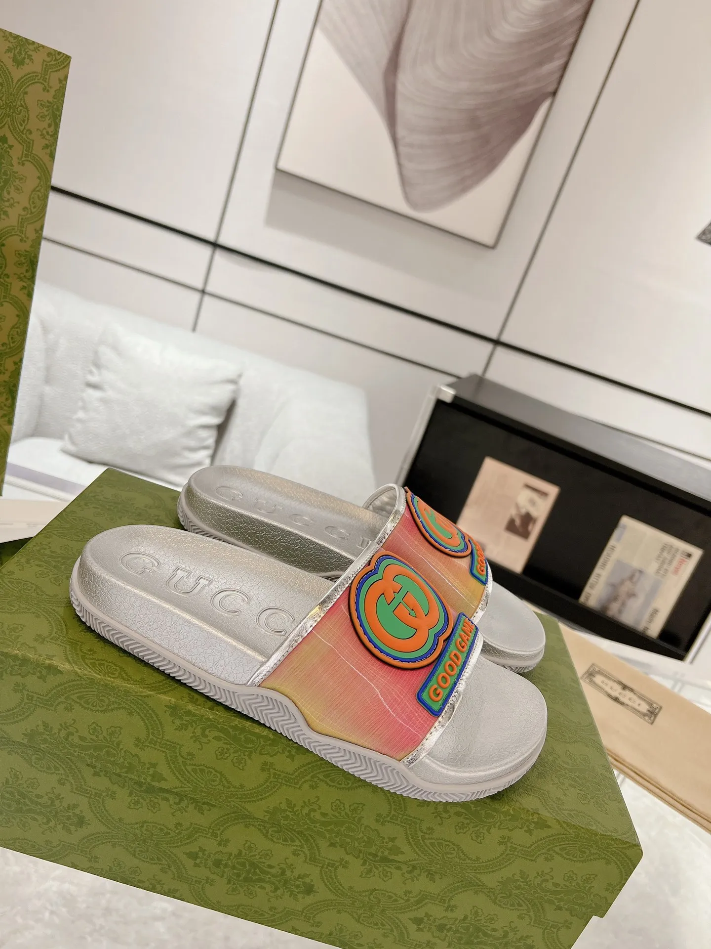 Gucci Slide Sandals Rainbow Silver –  Rep Shoes & Replica Footwear SoftTouch 938