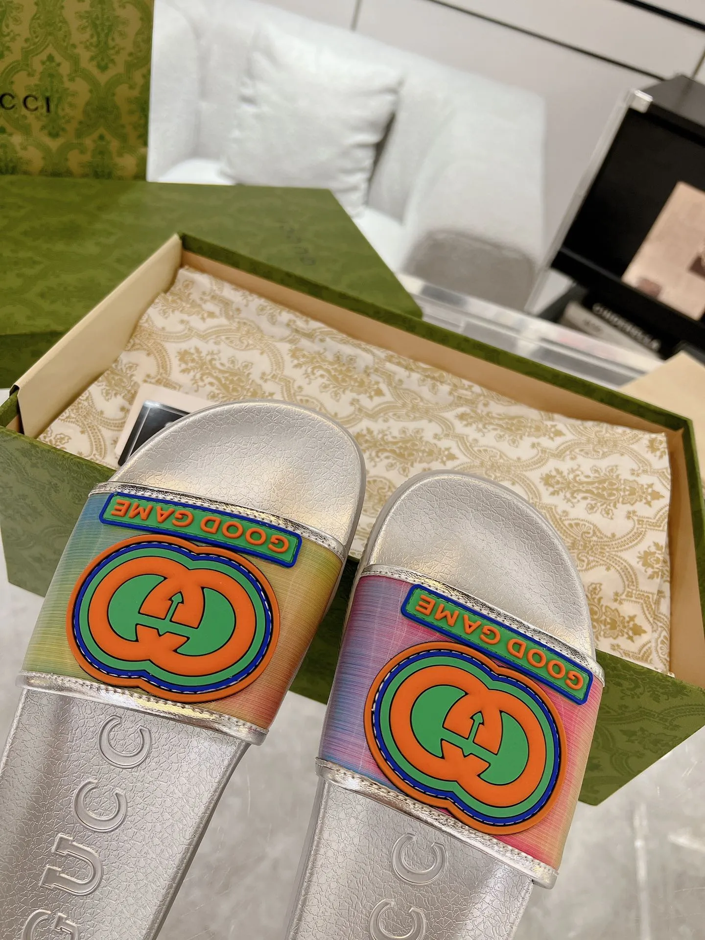 Gucci Slide Sandals Rainbow Silver –  Rep Shoes & Replica Footwear SoftTouch 938