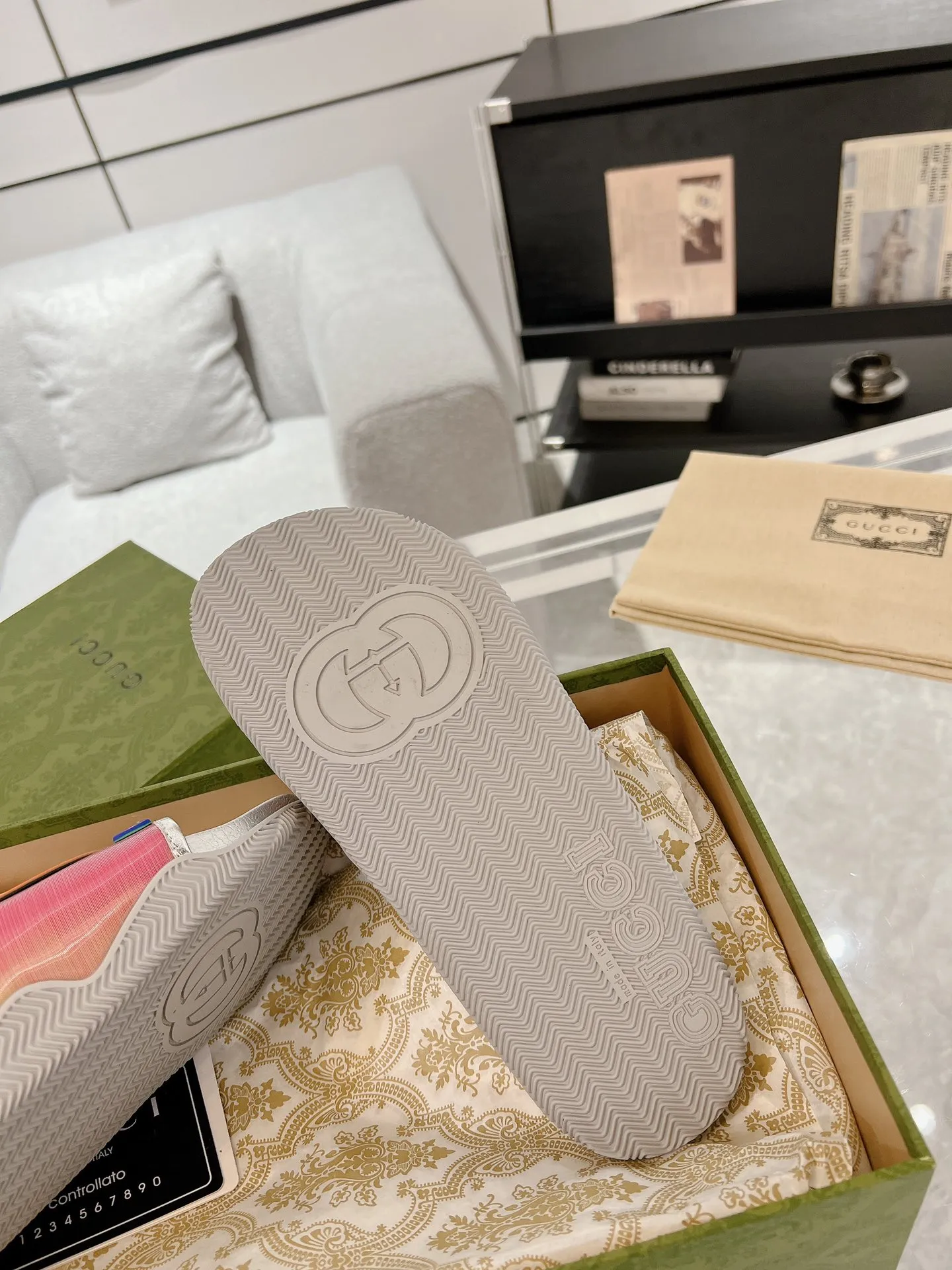 Gucci Slide Sandals Rainbow Silver –  Rep Shoes & Replica Footwear SoftTouch 938