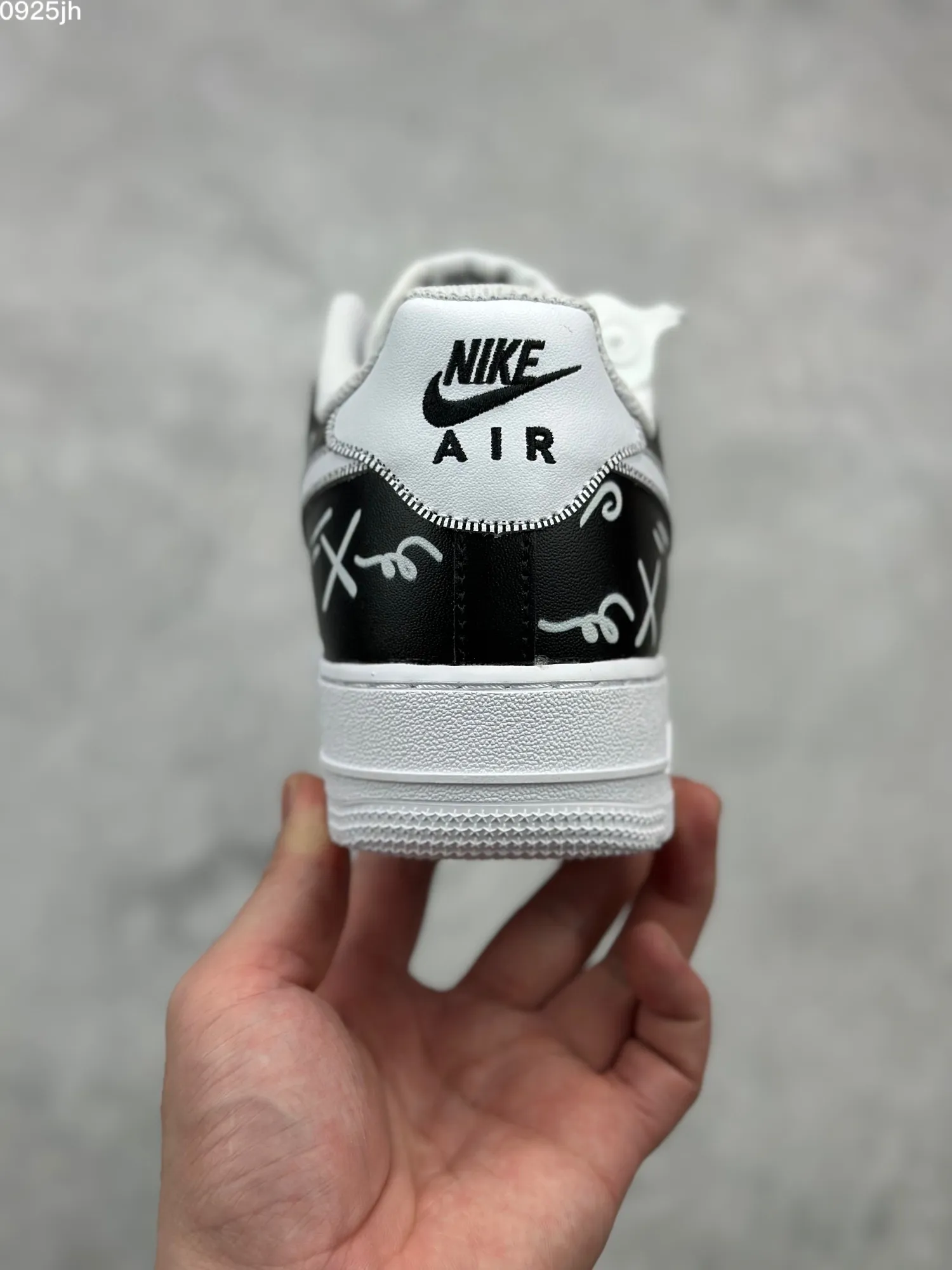 Cozy Kaws x Nike Air Force 1 Low ’07 Black White Custom Companion Rep Shoes – Top Fake Nike Sneakers 1031