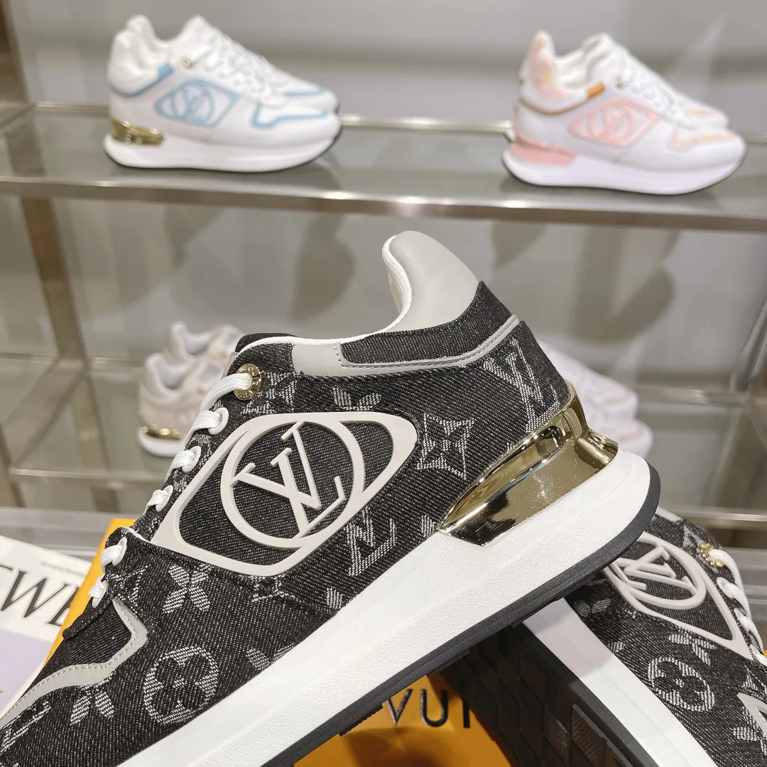 Resilient LOUIS VUITTON Neo Run Away Black Sneakers – Replica Louis Vuitton Style 295