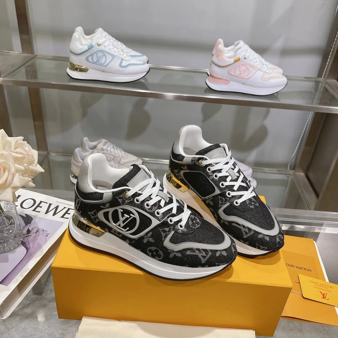 Resilient LOUIS VUITTON Neo Run Away Black Sneakers – Replica Louis Vuitton Style 295
