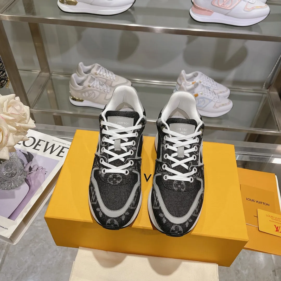 Resilient LOUIS VUITTON Neo Run Away Black Sneakers – Replica Louis Vuitton Style 295