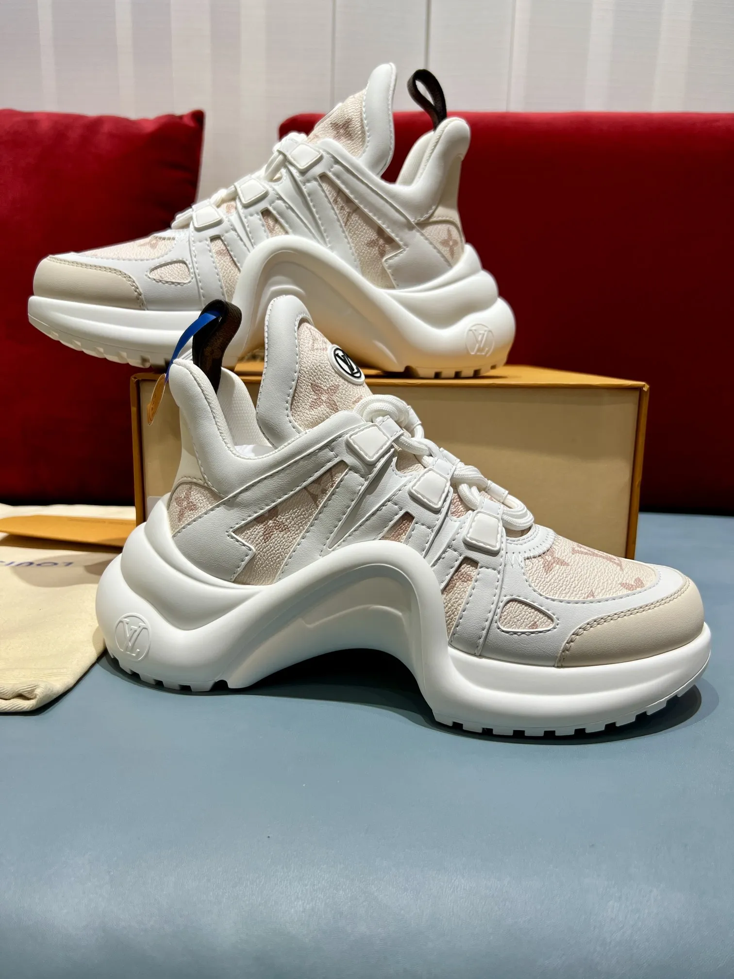 Louis Vuitton Archlight Beige Sneakers –  Replica Shoes & Rep Shoes SportInspired 291