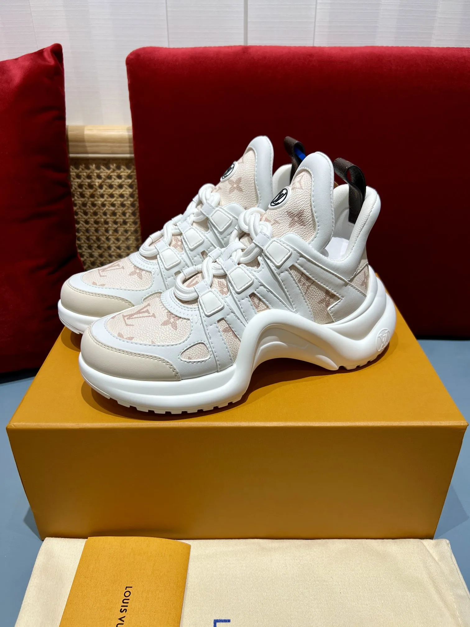 Louis Vuitton Archlight Beige Sneakers –  Replica Shoes & Rep Shoes SportInspired 291