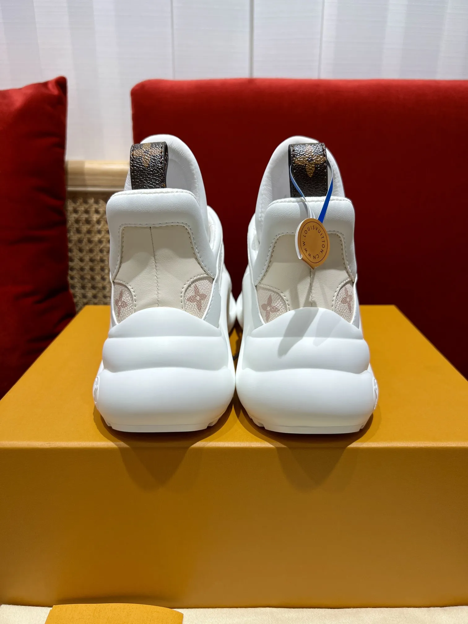 Louis Vuitton Archlight Beige Sneakers –  Replica Shoes & Rep Shoes SportInspired 291