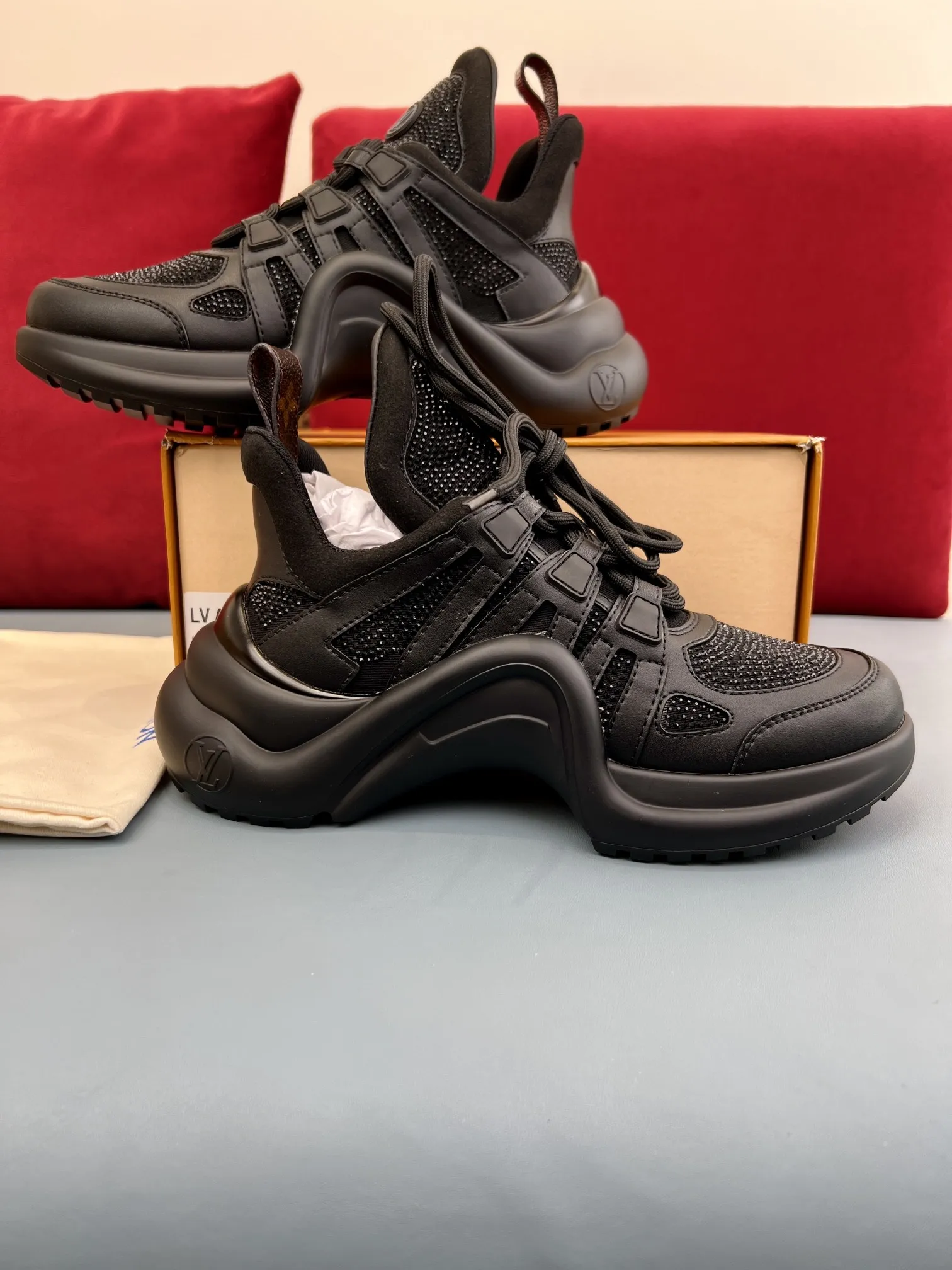 Louis Vuitton Archlight Black Mesh Sneakers –  Replica Shoes & Rep Footwear Packable 278