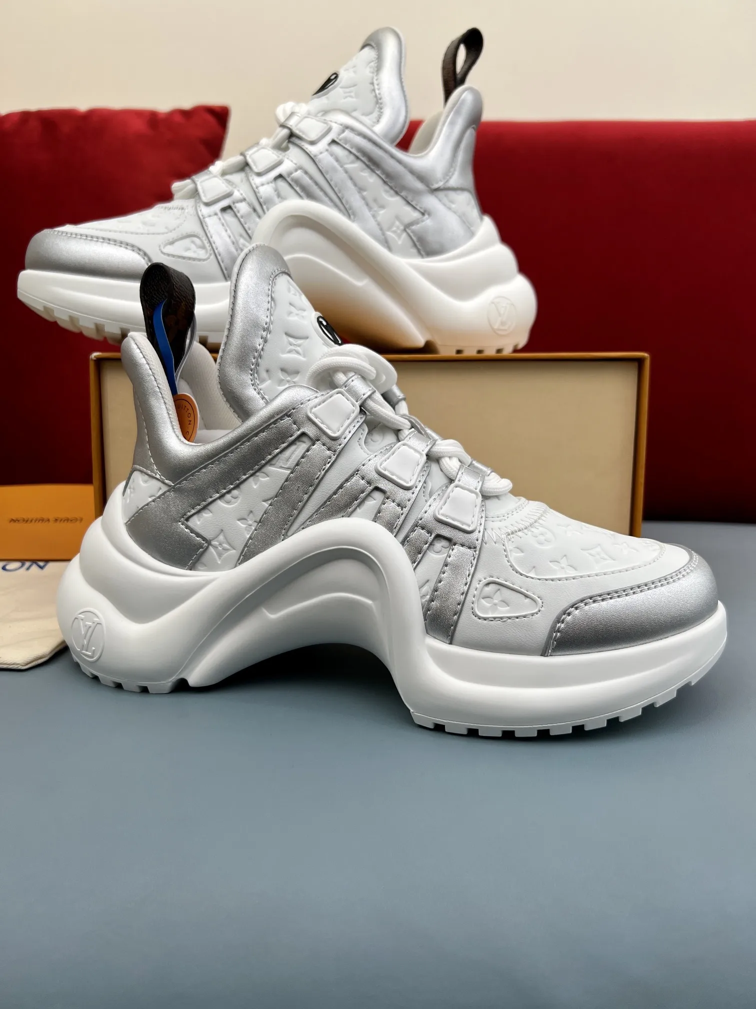 SportInspired Louis Vuitton Archlight Silver Sneakers – Replica Shoes & Louis Vuitton Replica 287