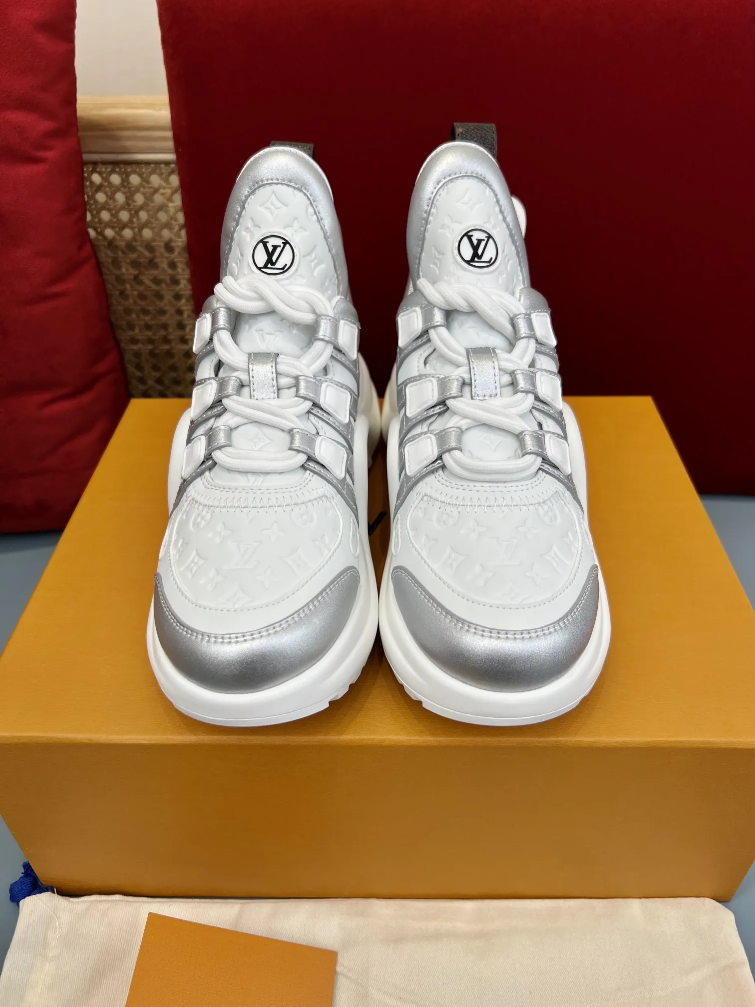 SportInspired Louis Vuitton Archlight Silver Sneakers – Replica Shoes & Louis Vuitton Replica 287