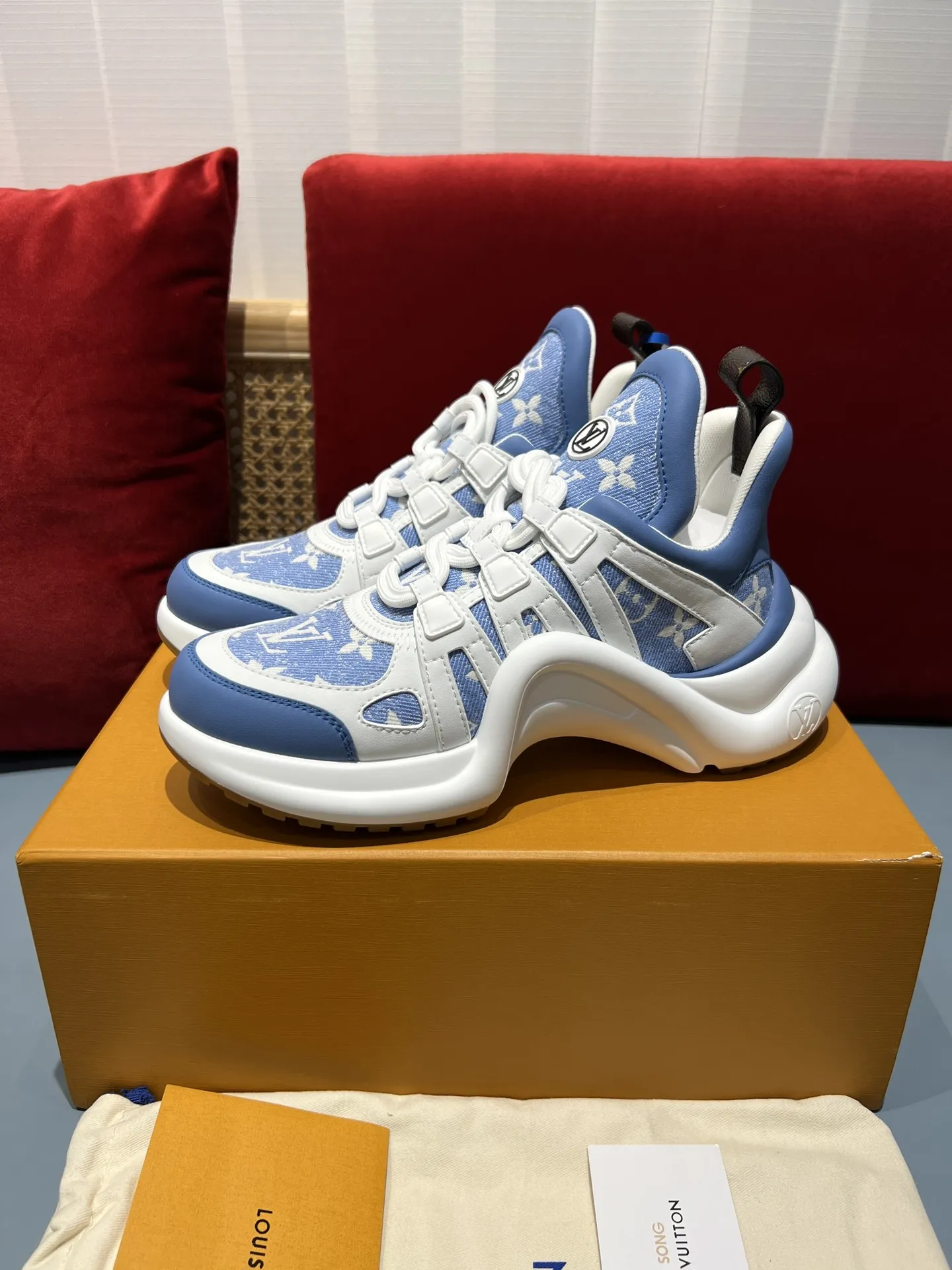 Louis Vuitton Archlight Sneaker Blue Floral – Replica Shoes & Louis Vuitton Fake HighQuality 281