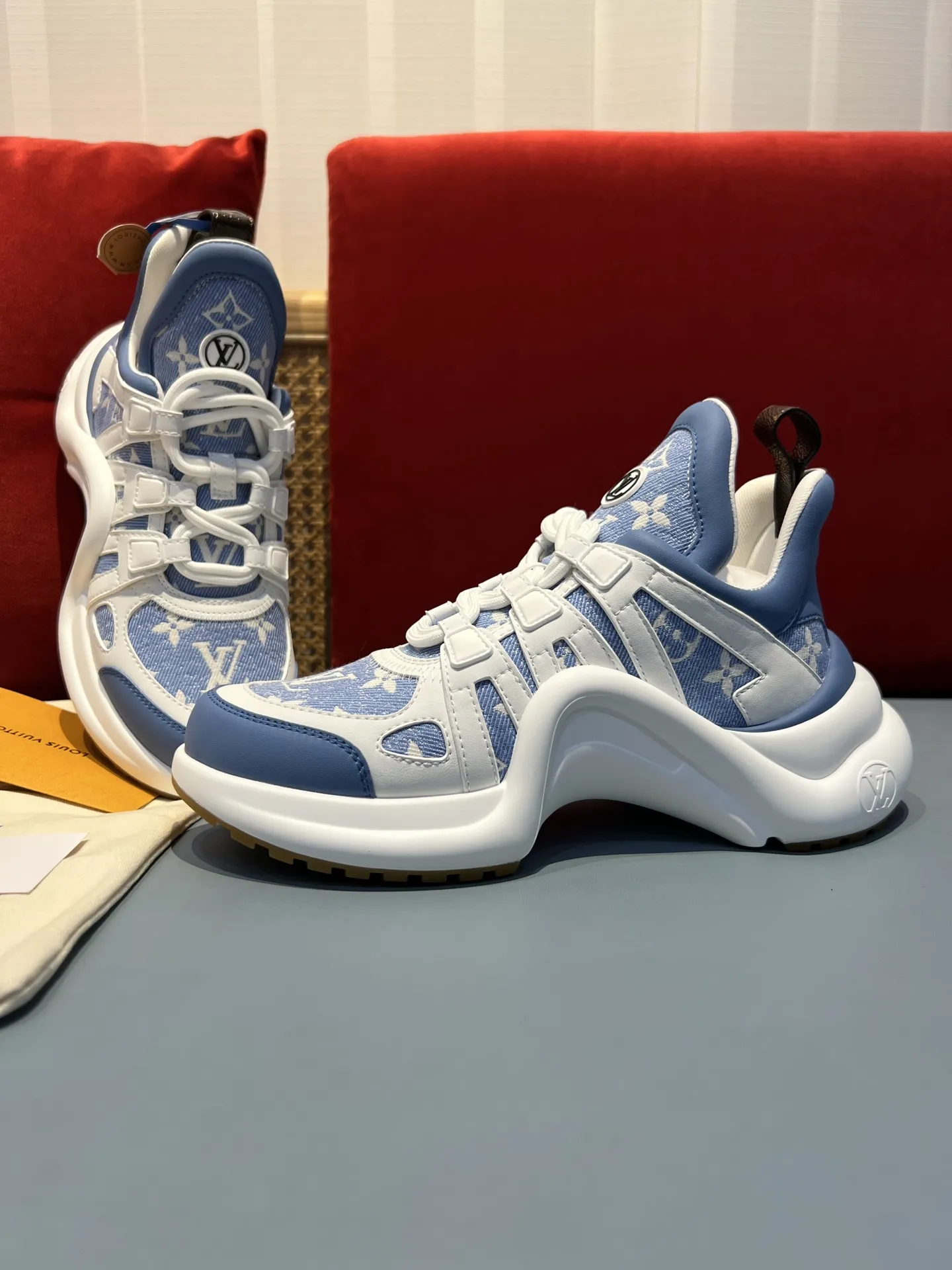 Louis Vuitton Archlight Sneaker Blue Floral – Replica Shoes & Louis Vuitton Fake HighQuality 281