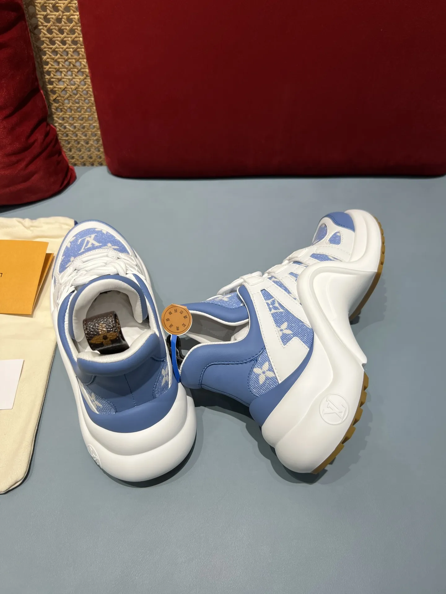 Louis Vuitton Archlight Sneaker Blue Floral – Replica Shoes & Louis Vuitton Fake HighQuality 281