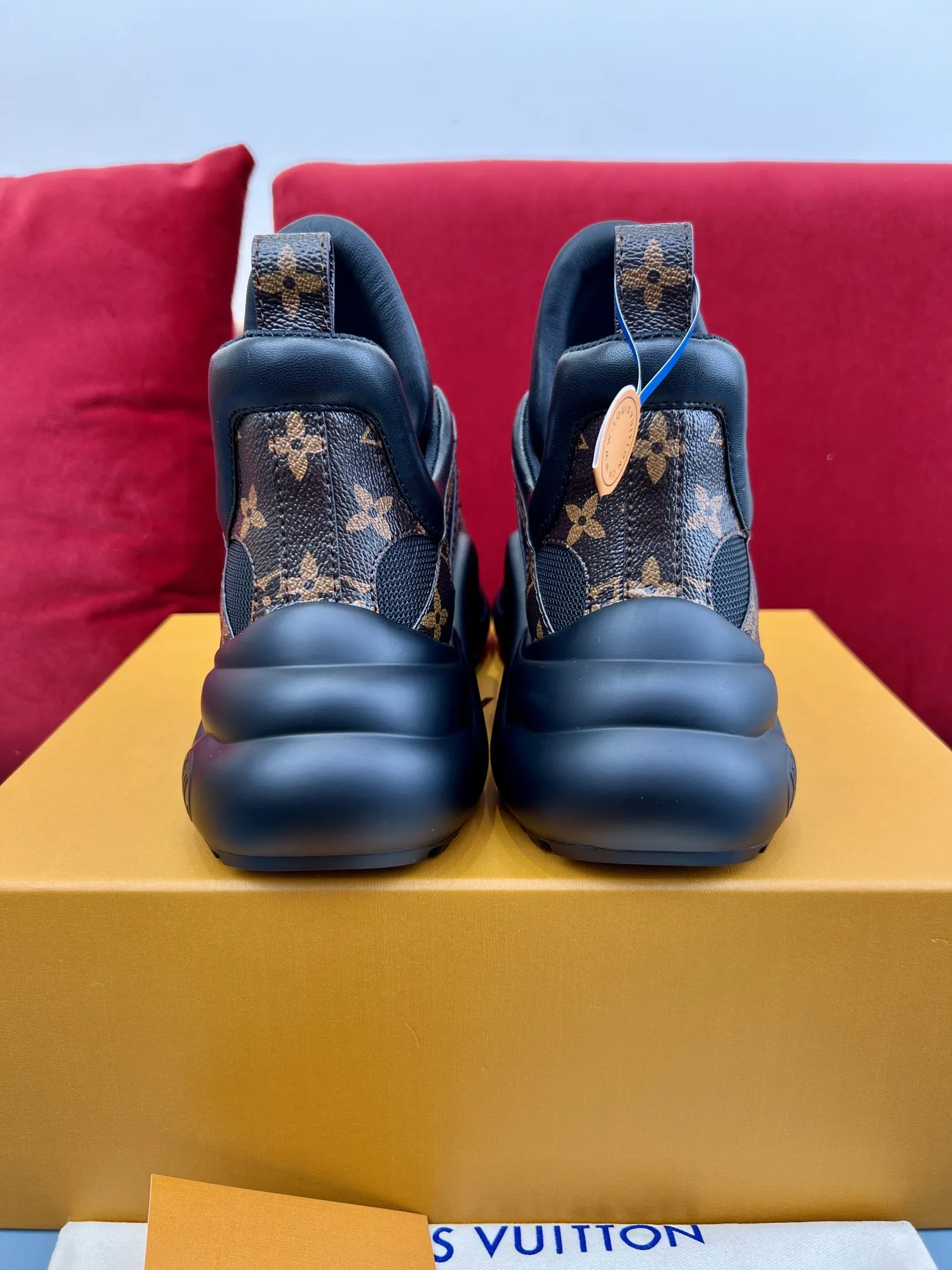 Louis Vuitton Archlight Sneakers Black Monogram –  Replica Shoes & Rep Shoes GoodFit 277