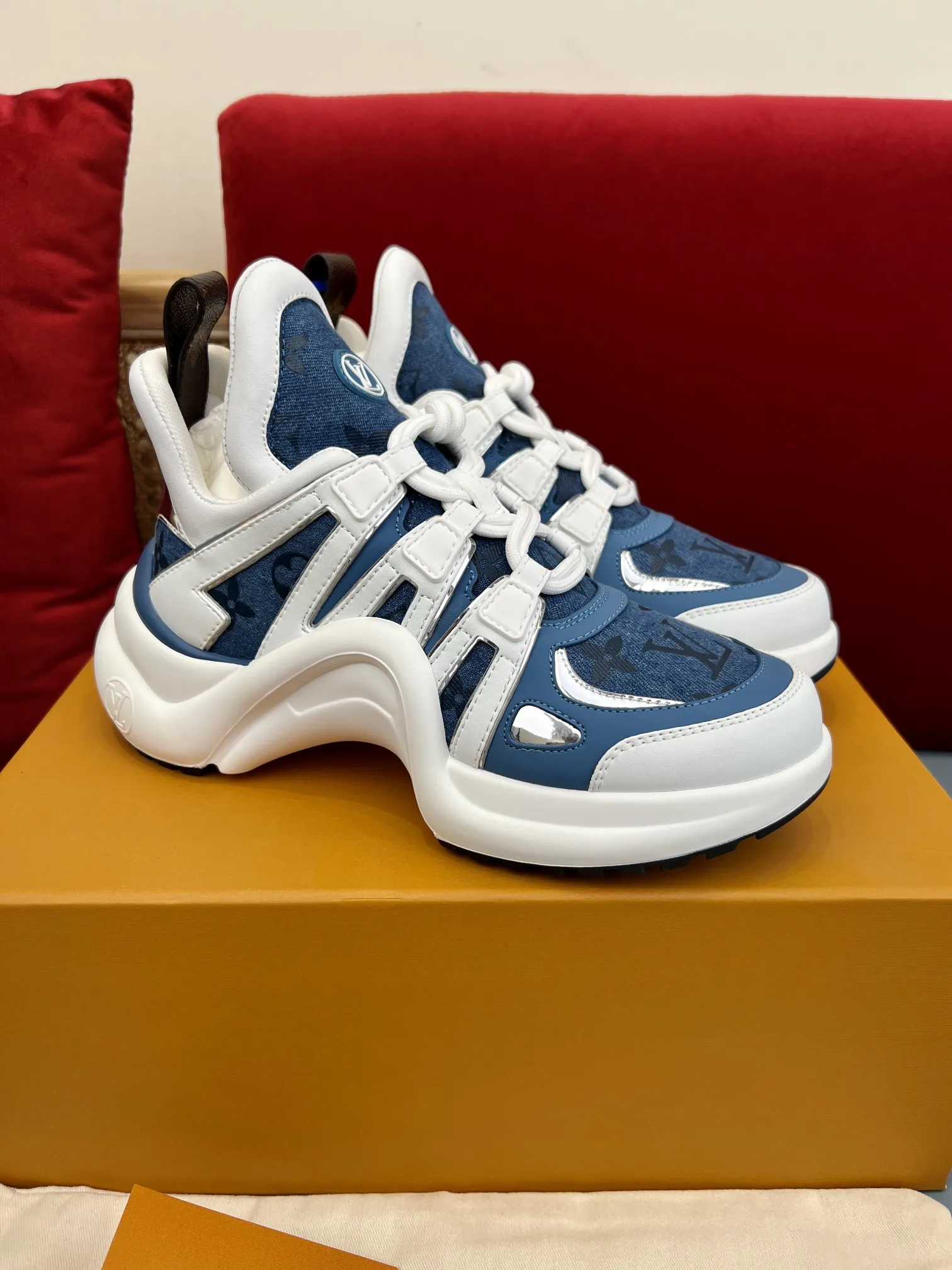 Louis Vuitton Archlight Sneakers Blue White –  Replica Shoes & Louis Vuitton Replica Sophisticated 275