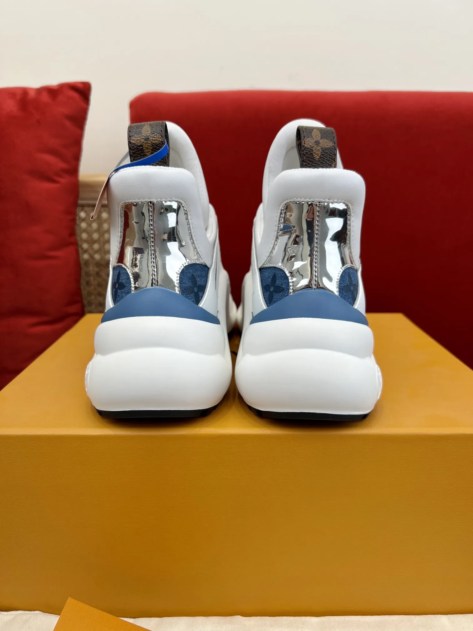 Louis Vuitton Archlight Sneakers Blue White –  Replica Shoes & Louis Vuitton Replica Sophisticated 275