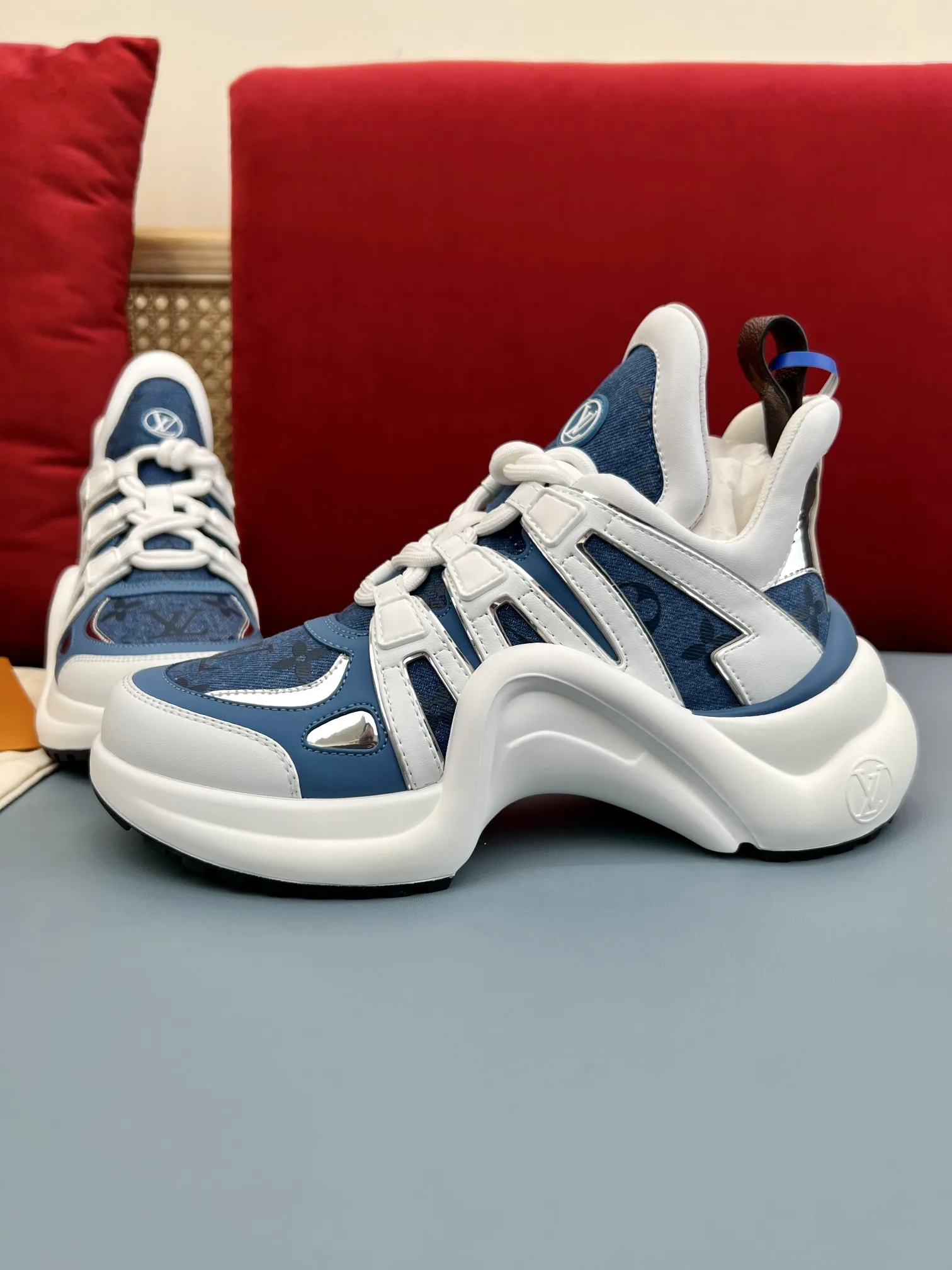Louis Vuitton Archlight Sneakers Blue White –  Replica Shoes & Louis Vuitton Replica Sophisticated 275