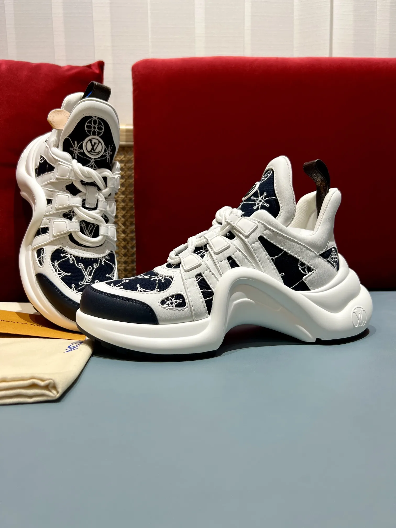 EyeCatching Louis Vuitton Archlight Sneakers Blue White – Replica Shoes & Louis Vuitton Replica 292