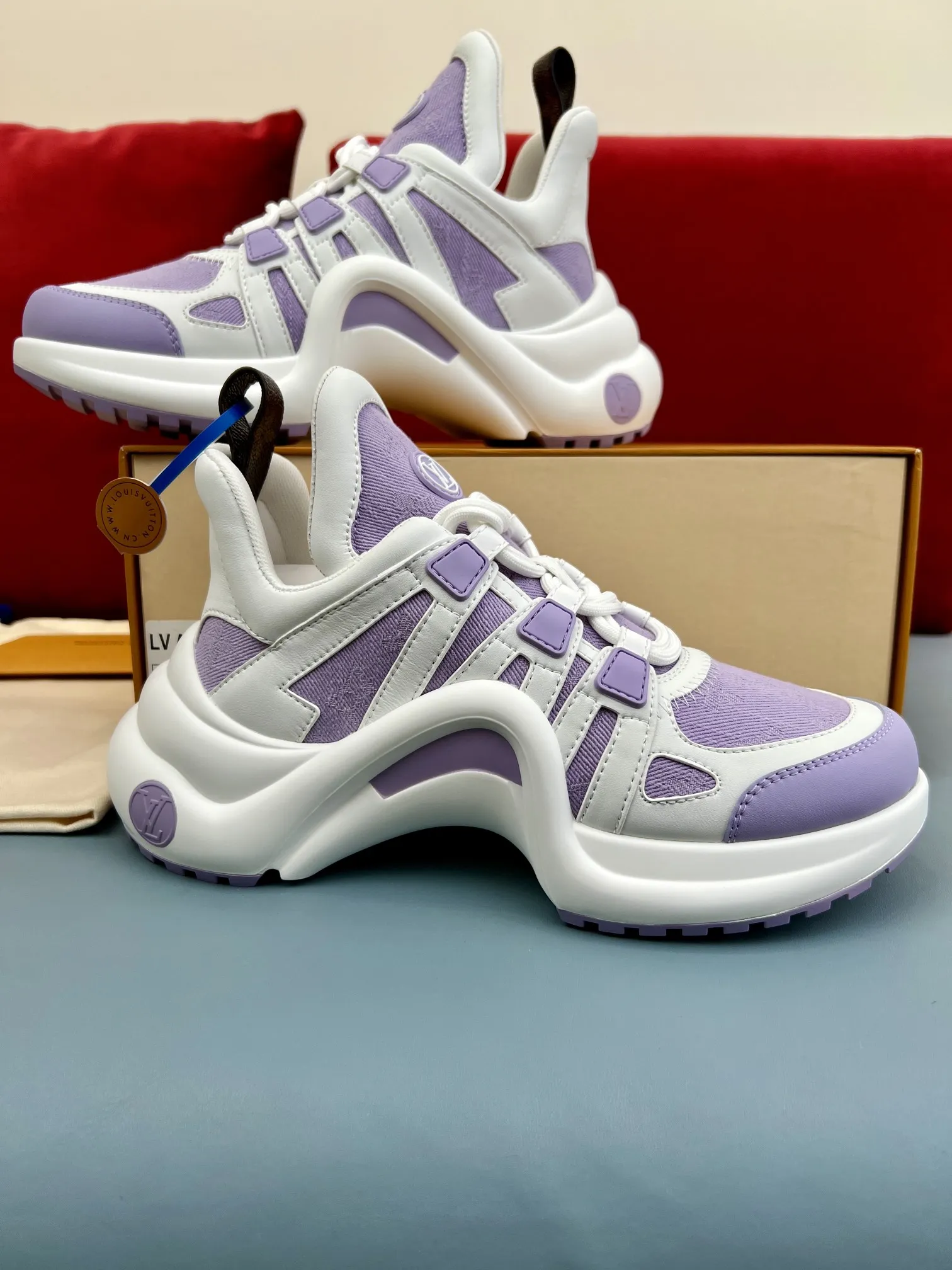 Louis Vuitton Archlight Sneakers Purple White – Replica Shoes & Louis Vuitton Replica Packable 283
