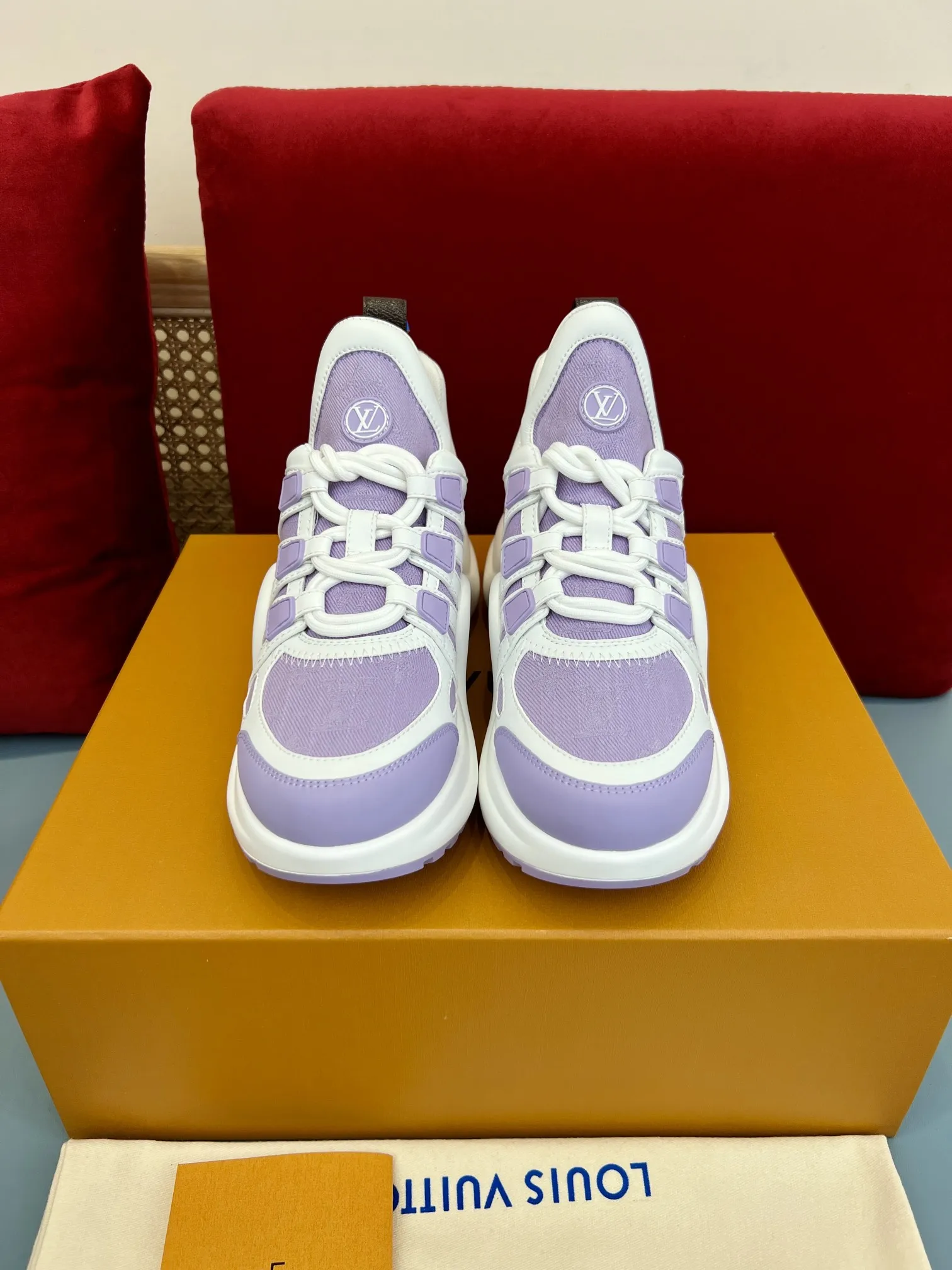 Louis Vuitton Archlight Sneakers Purple White – Replica Shoes & Louis Vuitton Replica Packable 283