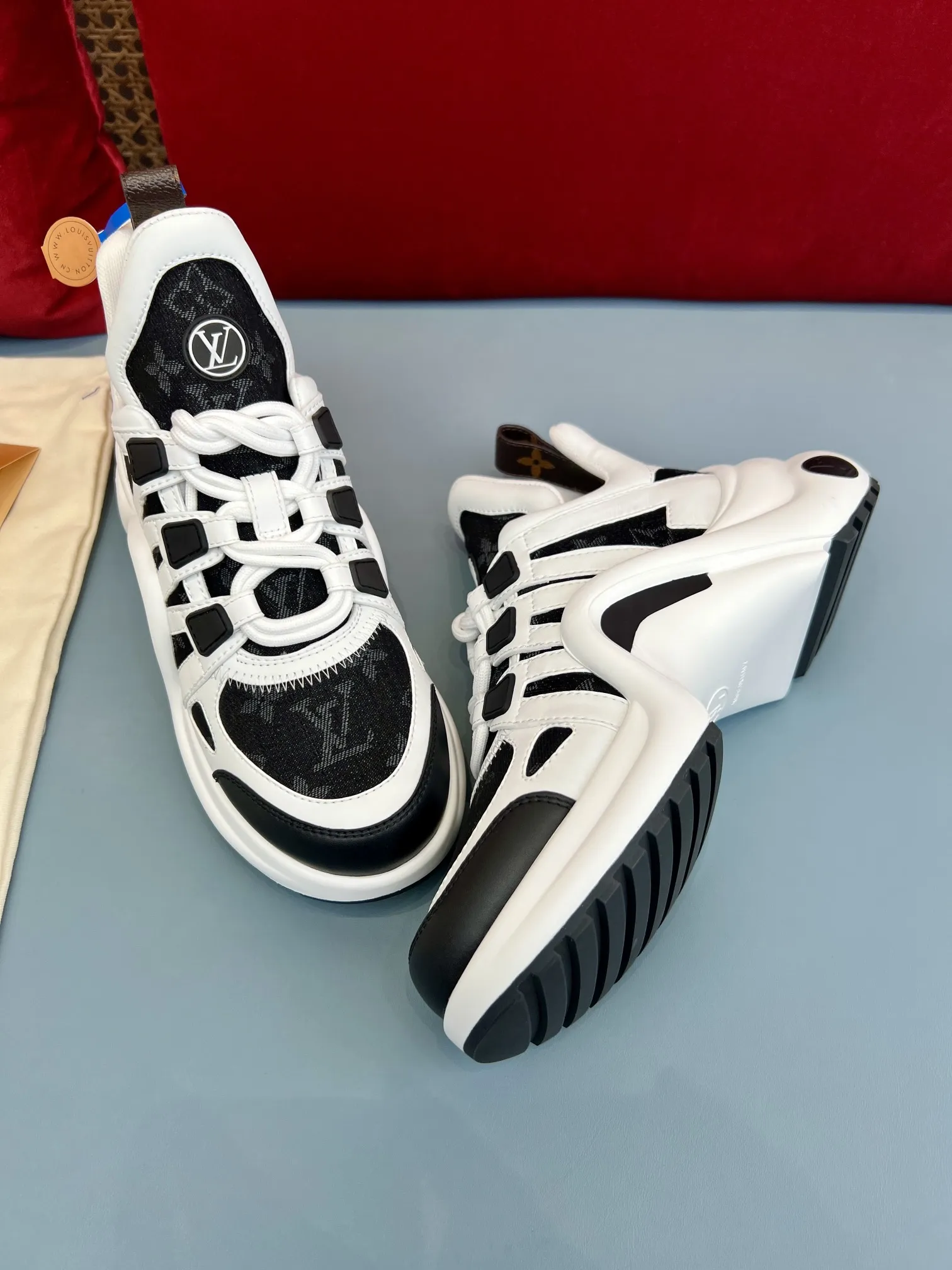 Louis Vuitton Archlight Sneakers White Black – Replica Shoes & Louis Vuitton Replica Stylish 286