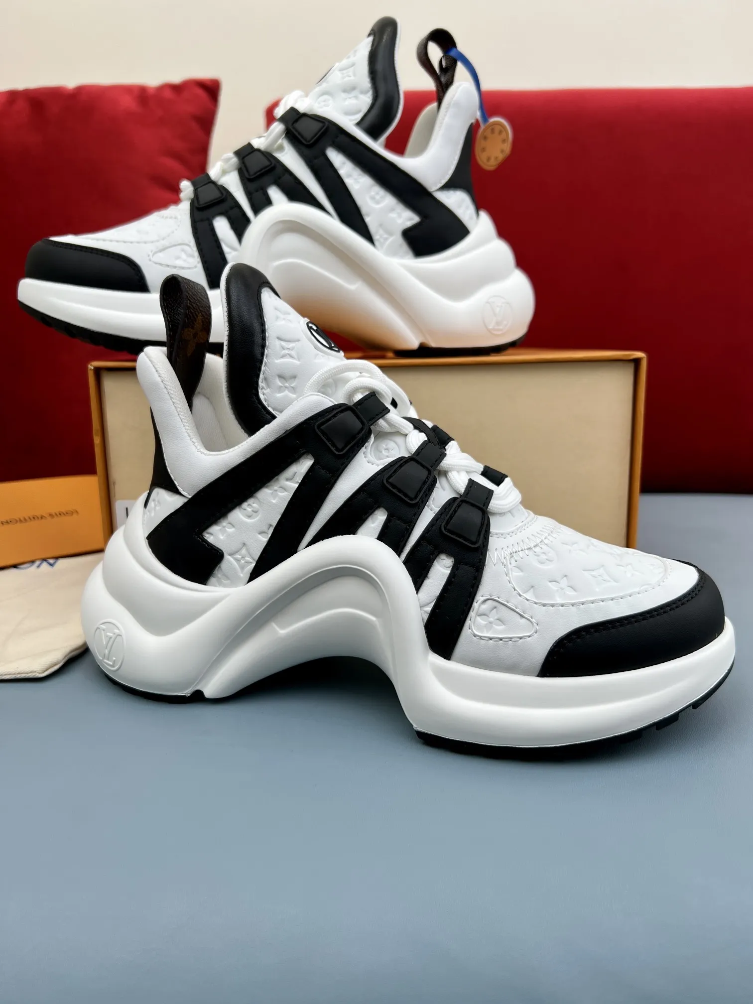 Louis Vuitton Archlight White Black Replica Shoes –  Rep Sneakers FashionForward 284