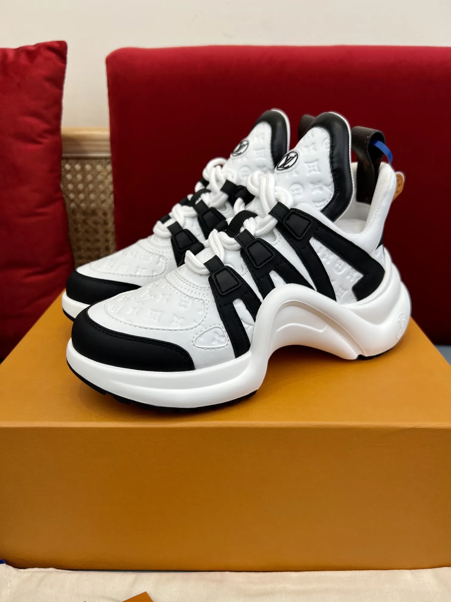 Louis Vuitton Archlight White Black Replica Shoes –  Rep Sneakers FashionForward 284
