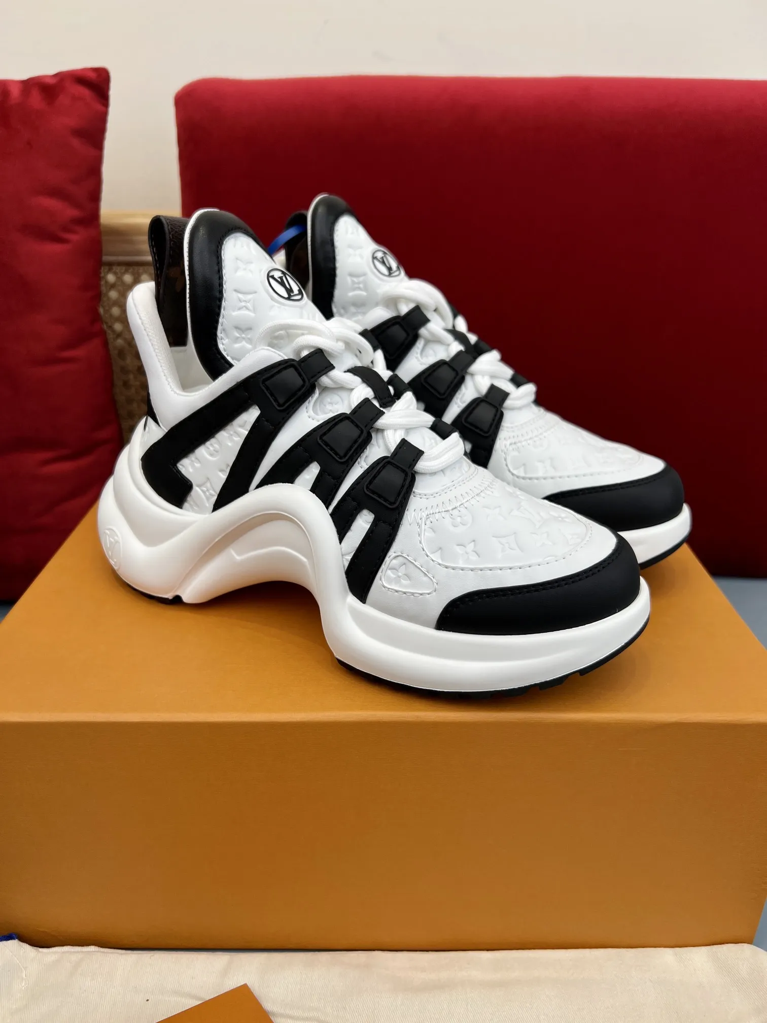 Louis Vuitton Archlight White Black Replica Shoes –  Rep Sneakers FashionForward 284