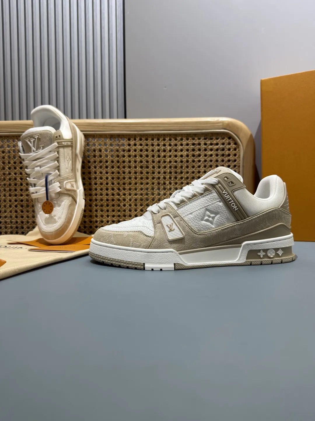 Louis Vuitton Trainer Beige  Sneakers – Replica Shoes & Louis Vuitton Fake Edition EasyMatch 453