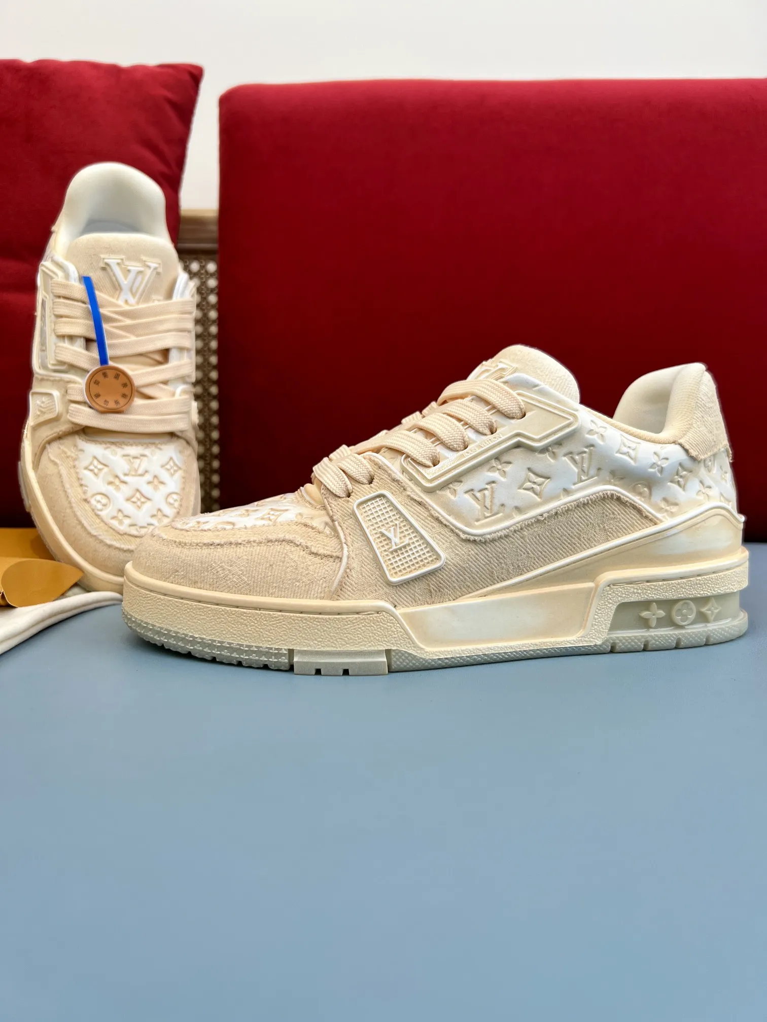 Louis Vuitton Trainer Beige Sneakers –  Replica Shoes UrbanChic 339