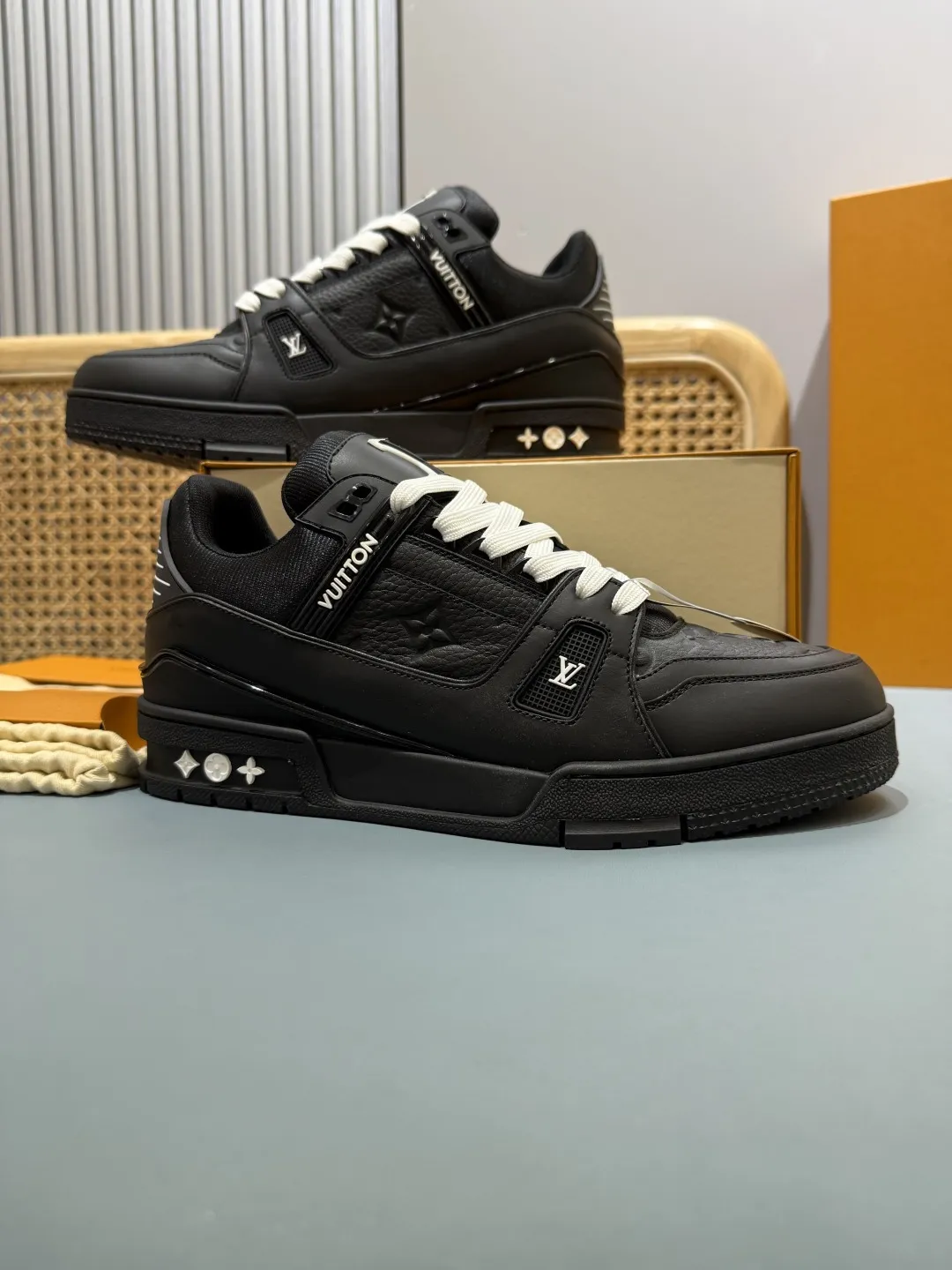Louis Vuitton Trainer Black  Sneakers – Replica Shoes & Louis Vuitton Fake Collection Unique 395