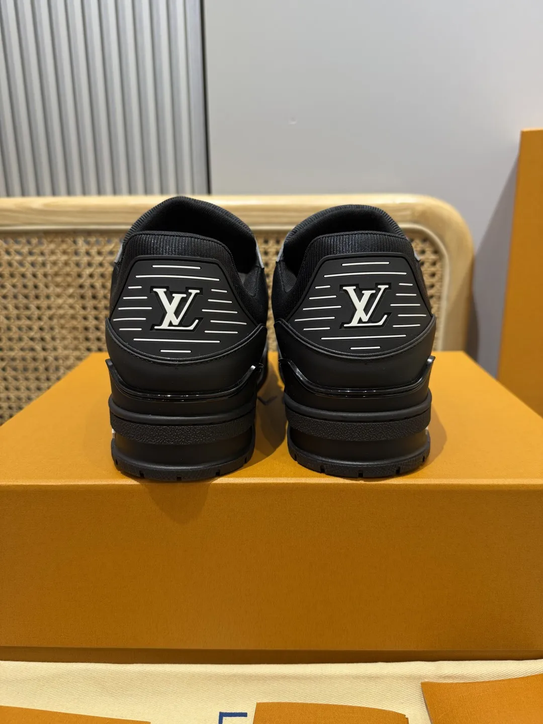 Louis Vuitton Trainer Black  Sneakers – Replica Shoes & Louis Vuitton Fake Collection Unique 395