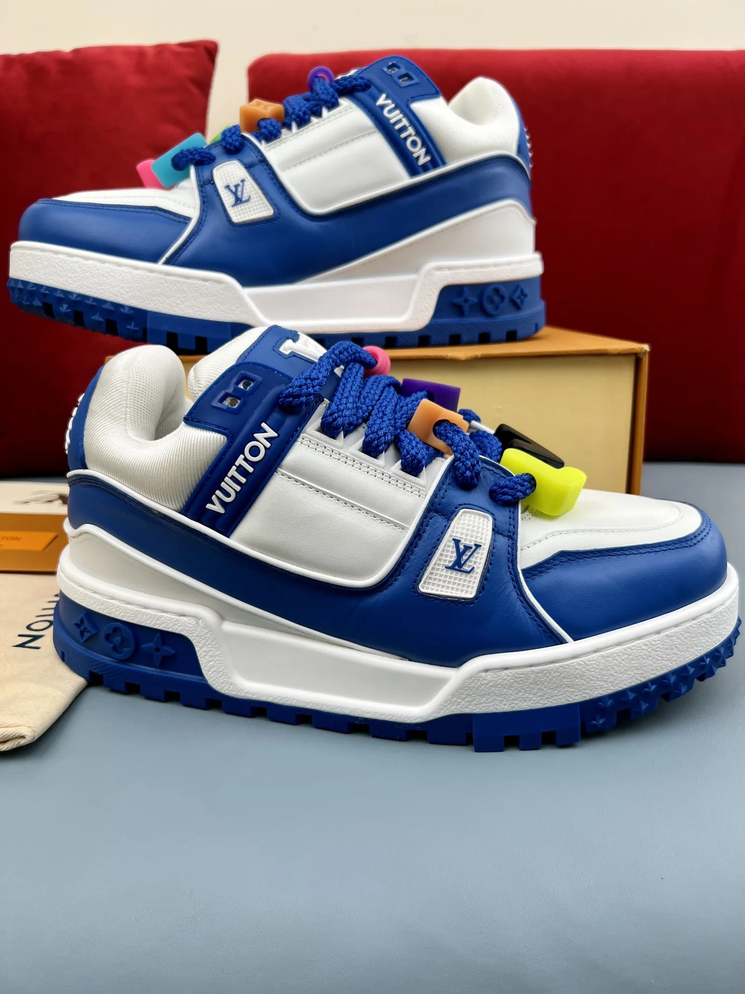 Louis Vuitton Trainer Blue White Replica Shoes with Rep Sneakers Style Stretchable 348