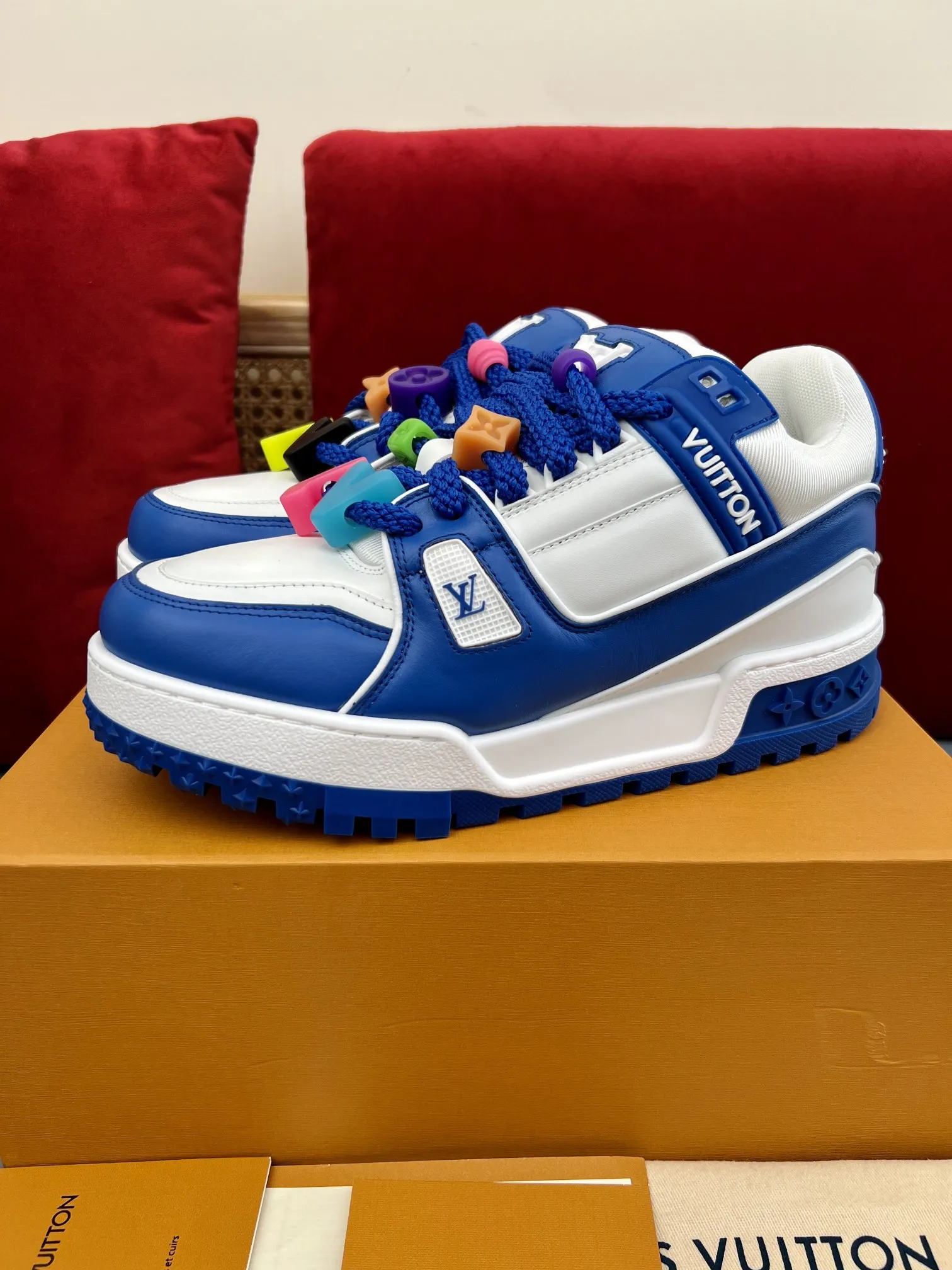 Louis Vuitton Trainer Blue White Replica Shoes with Rep Sneakers Style Stretchable 348