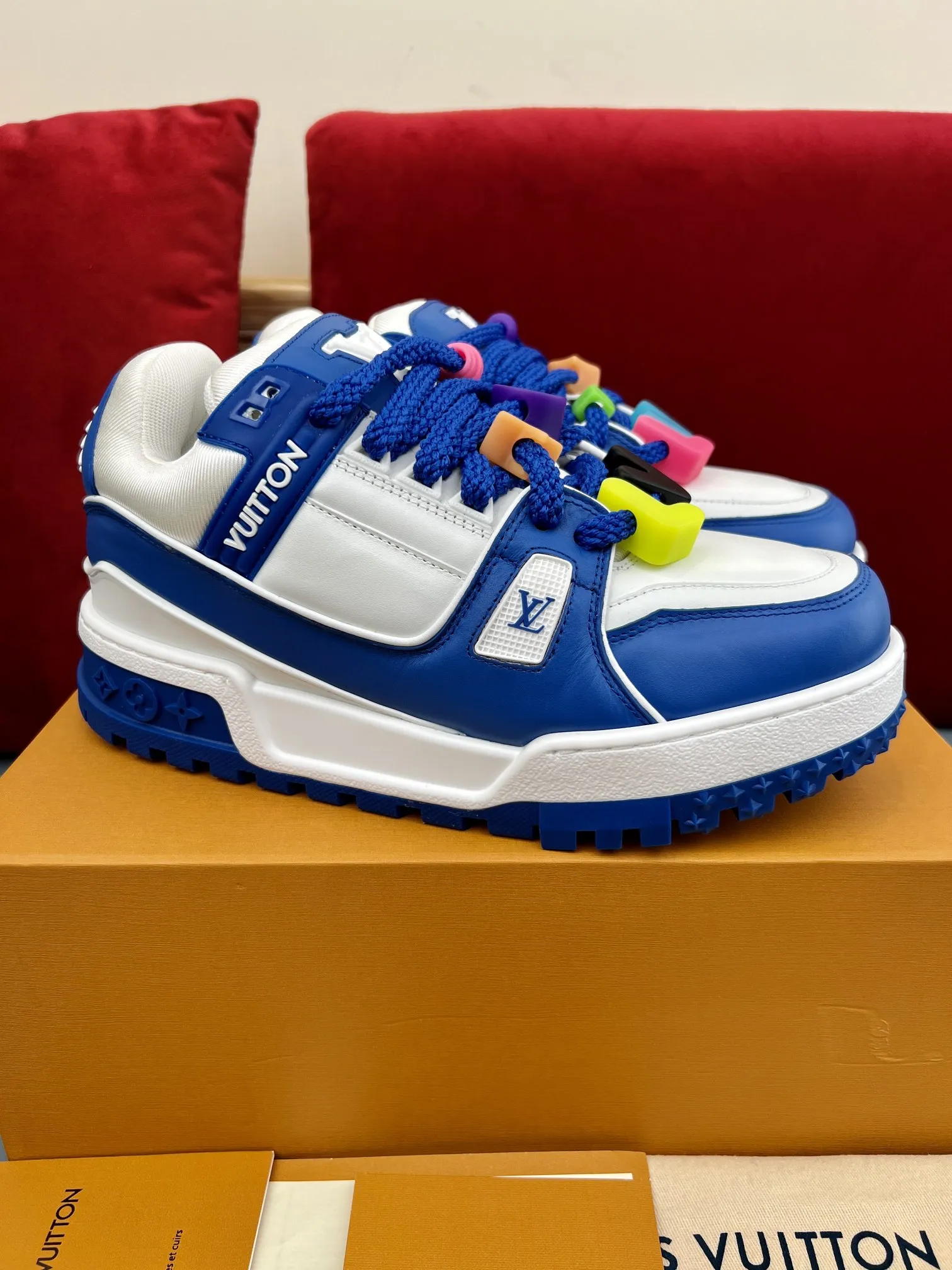 Louis Vuitton Trainer Blue White Replica Shoes with Rep Sneakers Style Stretchable 348