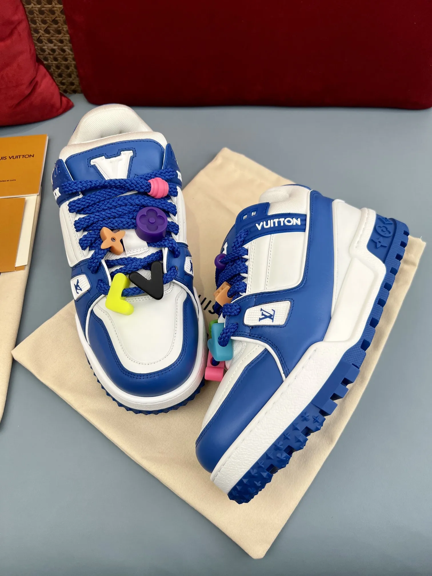 Louis Vuitton Trainer Blue White Replica Shoes with Rep Sneakers Style Stretchable 348