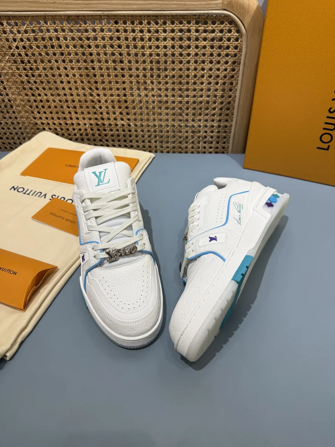 Louis Vuitton Trainer Cruise Blue Replica Shoes –  Rep Shoes Stretchable 400
