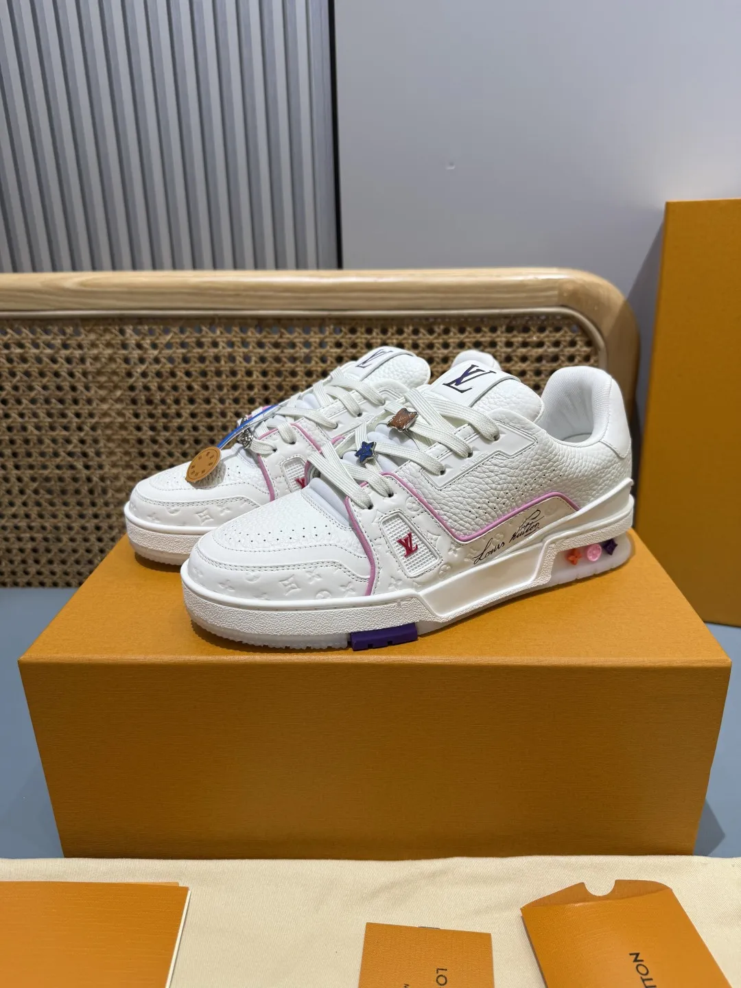 Effortless Louis Vuitton Trainer Cruise White Replica Shoes –  Rep Sneakers 402