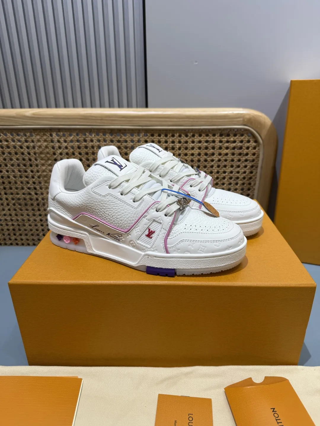 Effortless Louis Vuitton Trainer Cruise White Replica Shoes –  Rep Sneakers 402