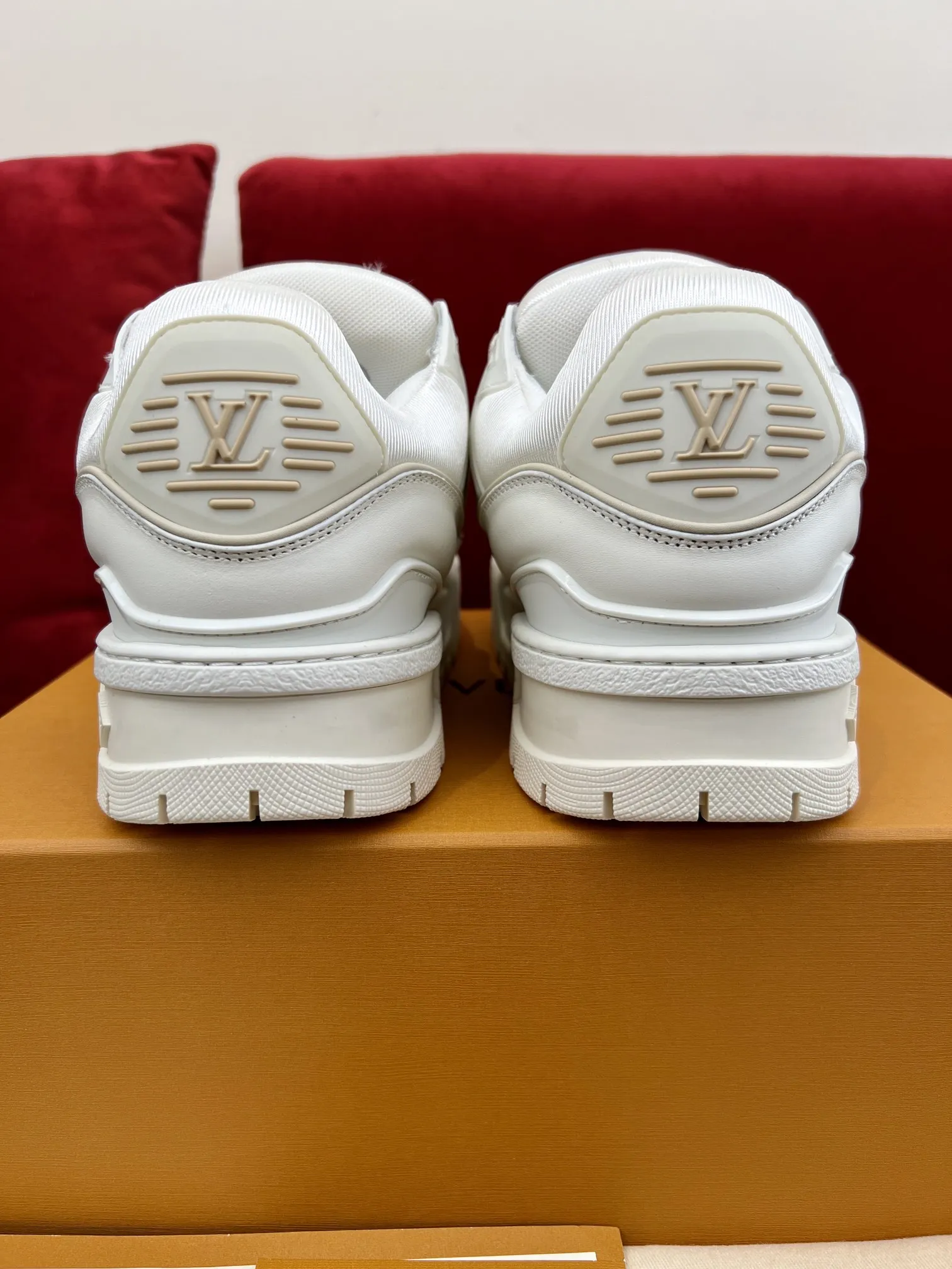 Louis Vuitton Trainer DIY White Sneakers –  Replica Shoes & Louis Vuitton Fake Popular 355