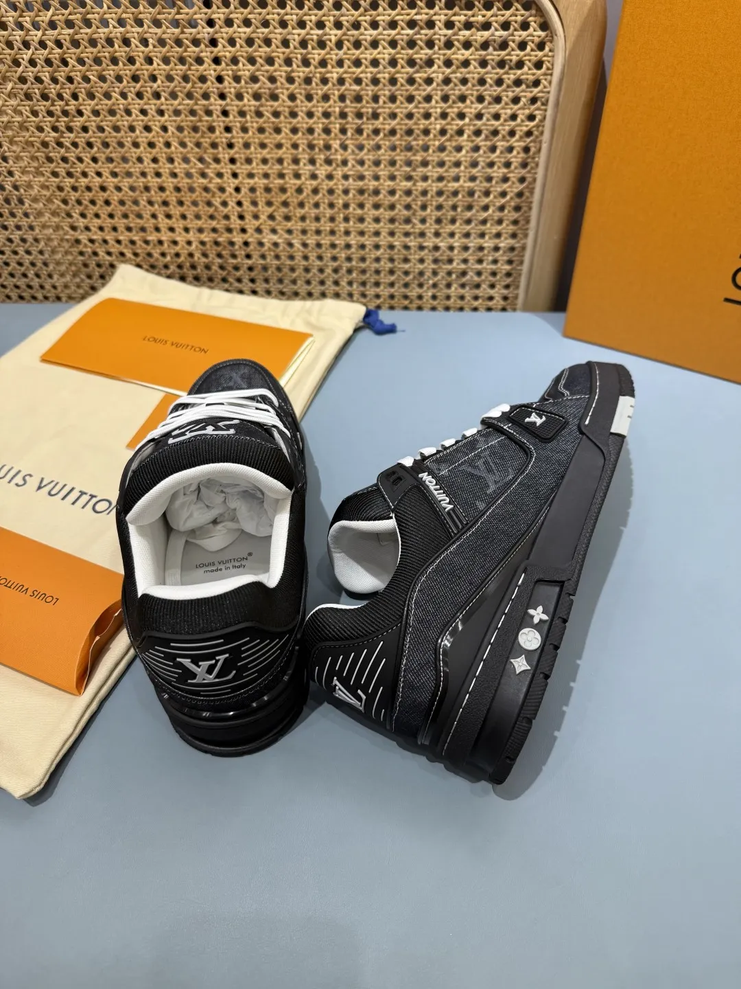 Louis Vuitton Trainer Denim Black Rep Shoes – Replica Sneakers Original 448