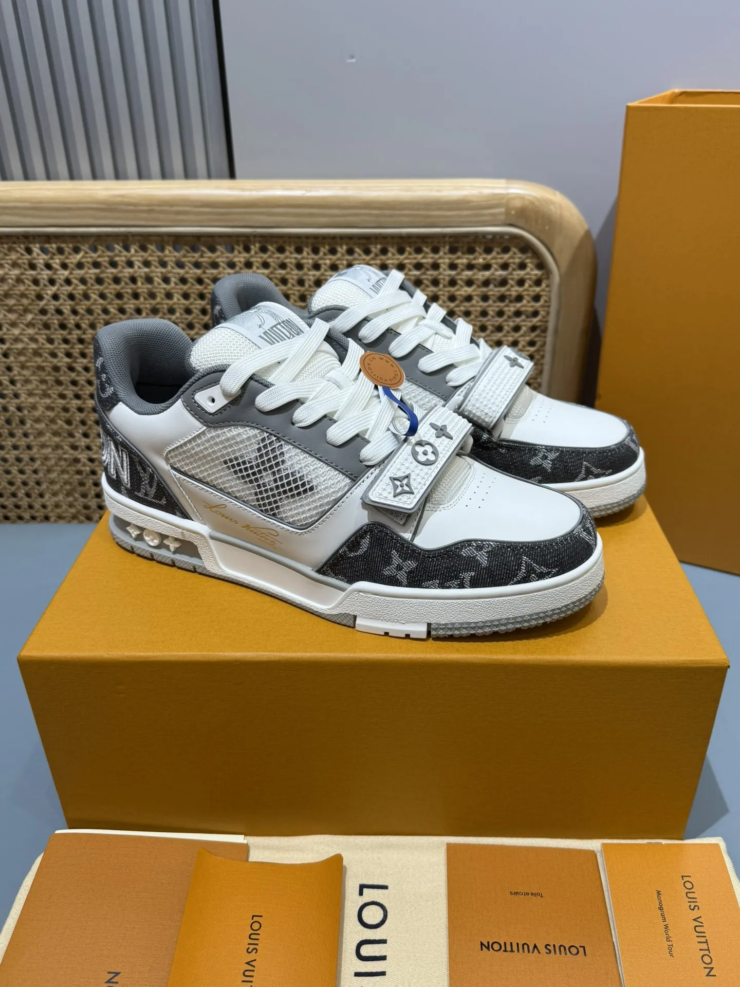 Seasonal Louis Vuitton Trainer Denim White Low Top – Replica Shoes & Louis Vuitton Replica 412