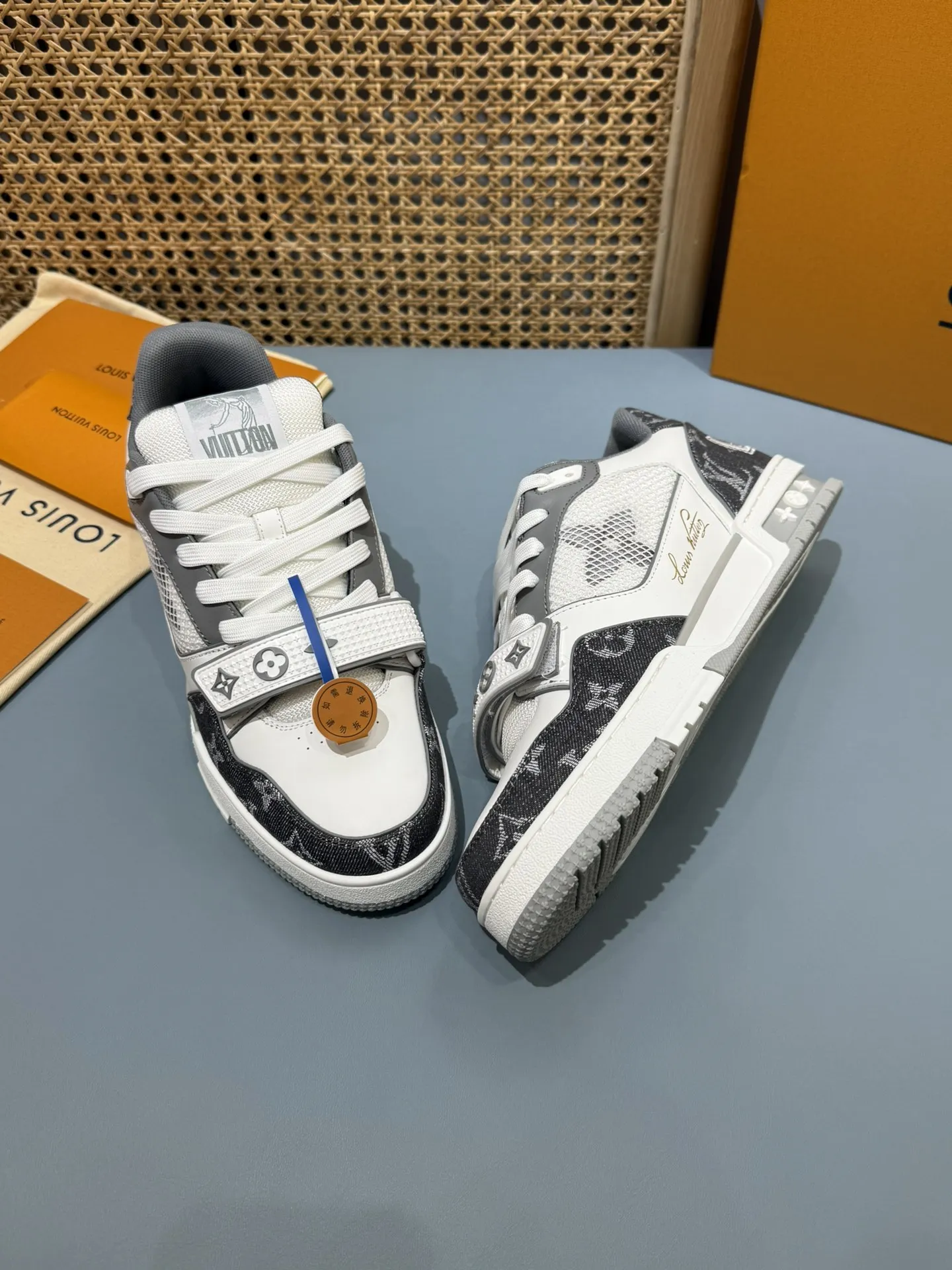 Seasonal Louis Vuitton Trainer Denim White Low Top – Replica Shoes & Louis Vuitton Replica 412