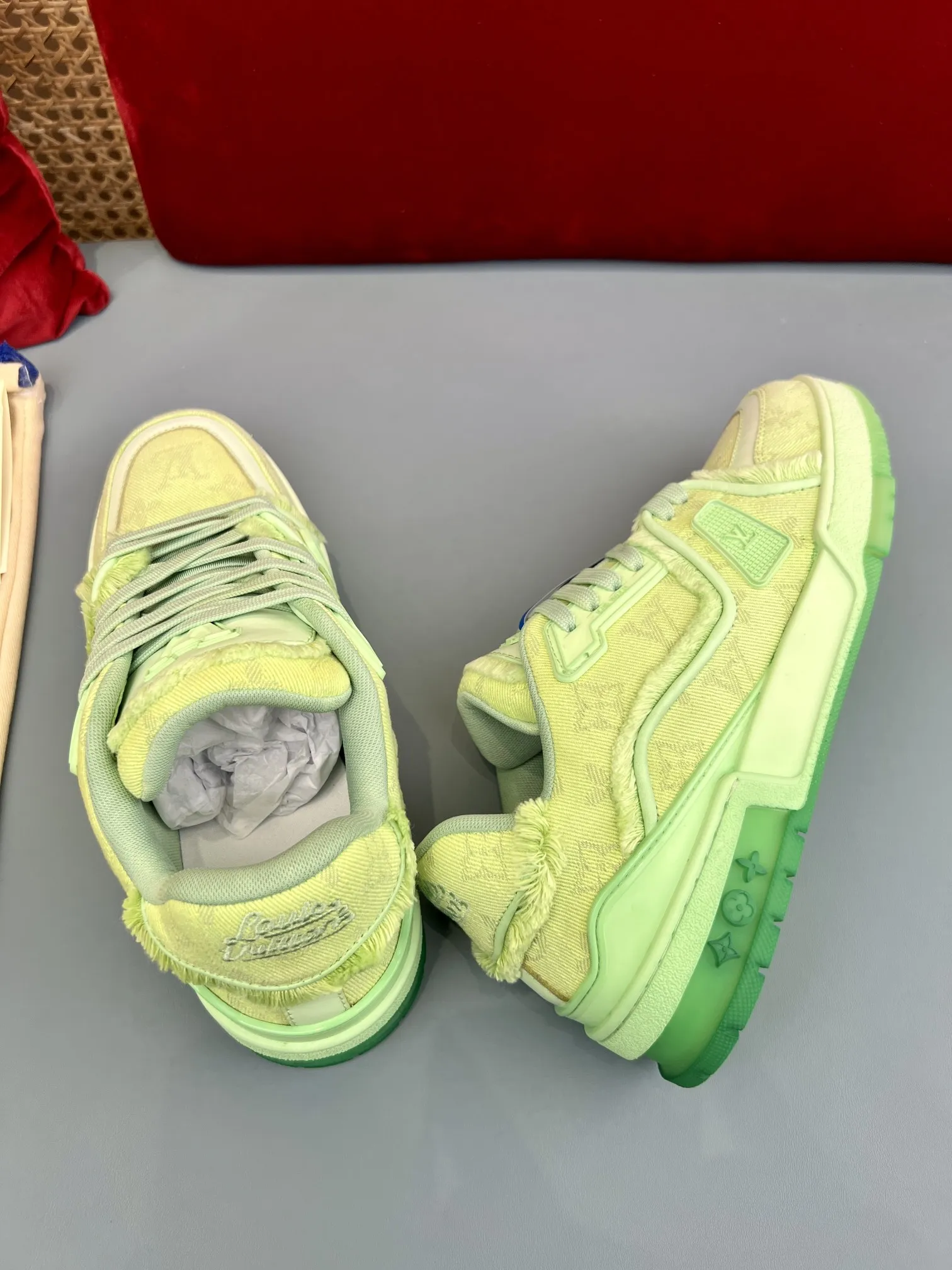 EyeCatching Louis Vuitton Trainer Gradient Green Replica Shoes – Rep Sneakers 316