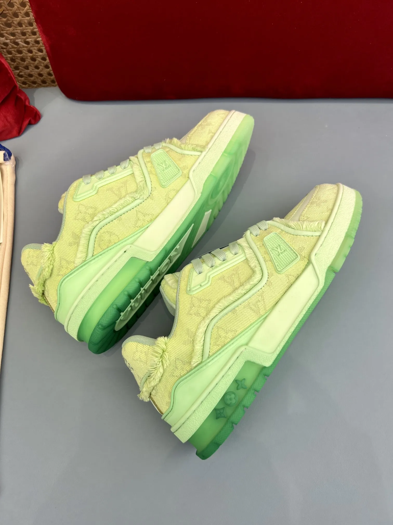 EyeCatching Louis Vuitton Trainer Gradient Green Replica Shoes – Rep Sneakers 316